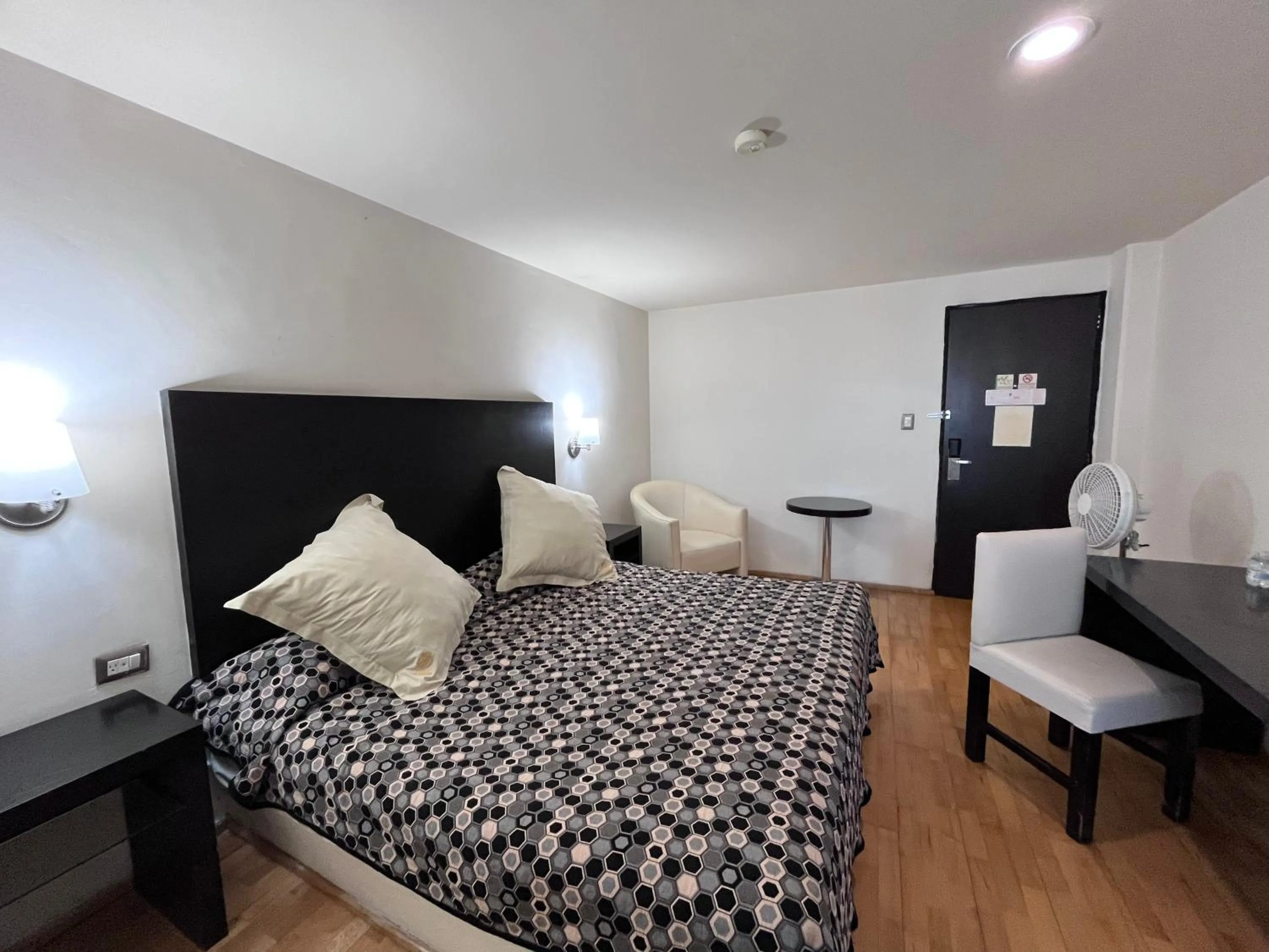 Bed in Hotel Granada