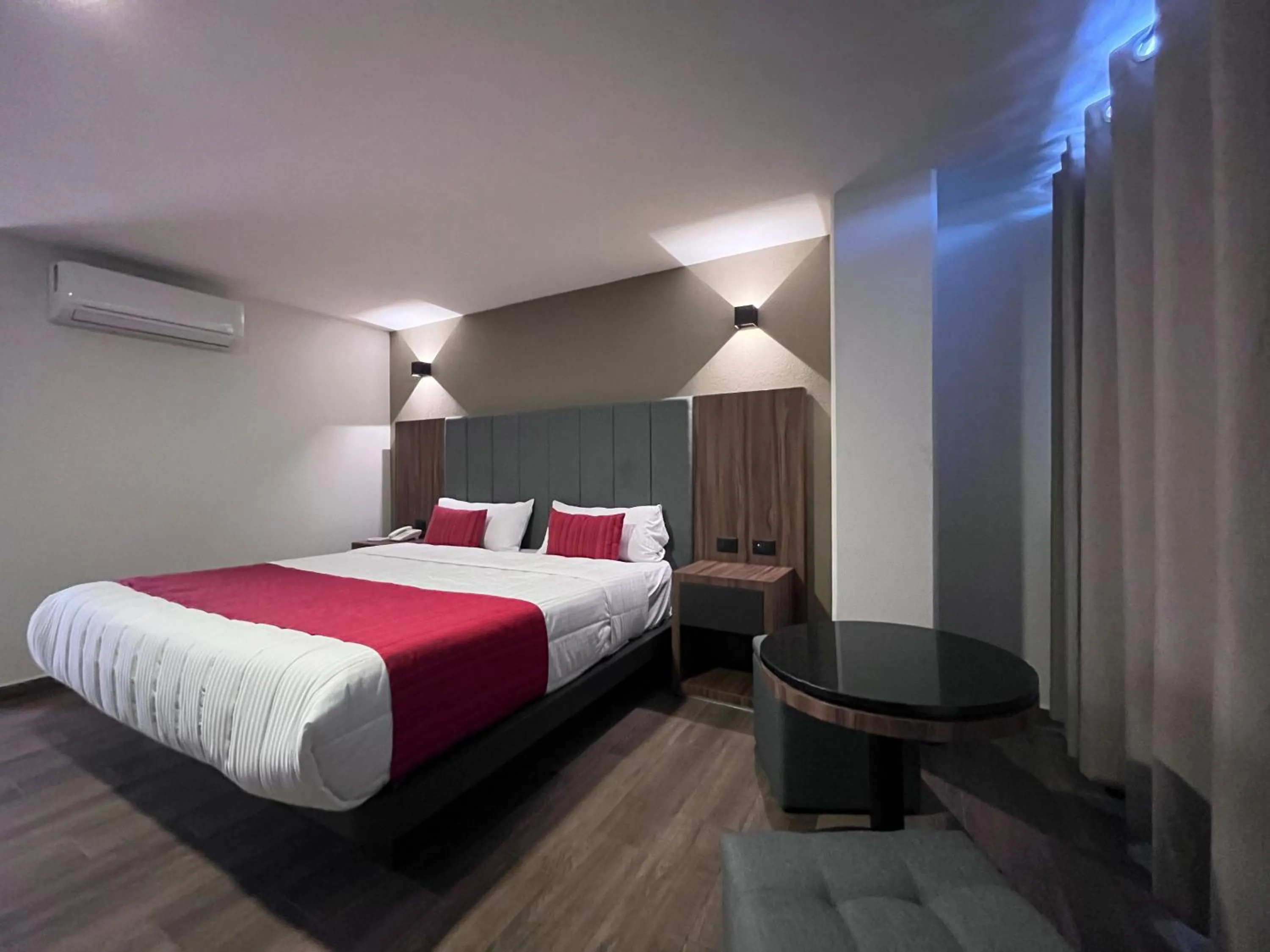 Bed in Hotel Granada