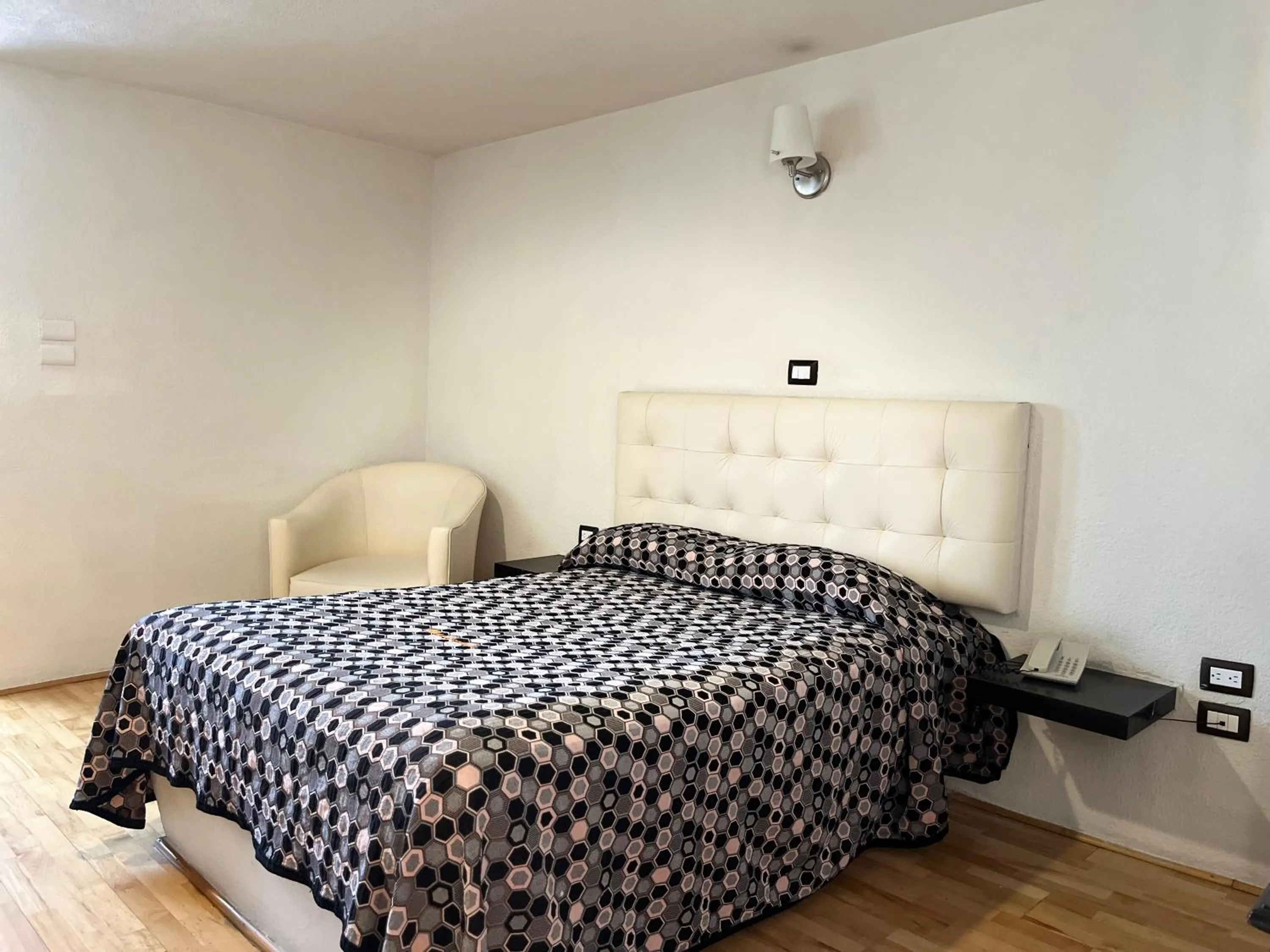 Bed in Hotel Granada