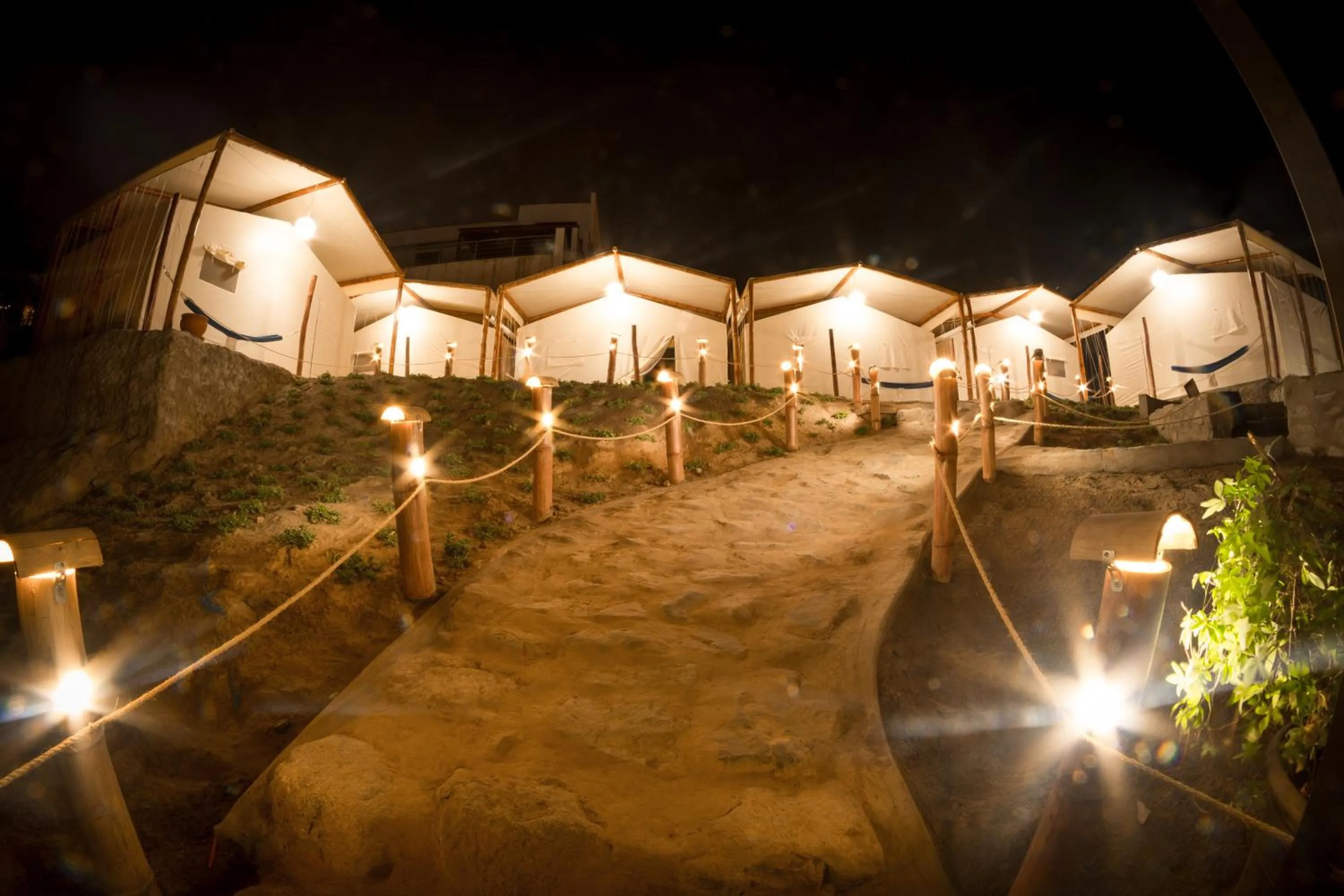 Night in Hotel Villa Jazmin