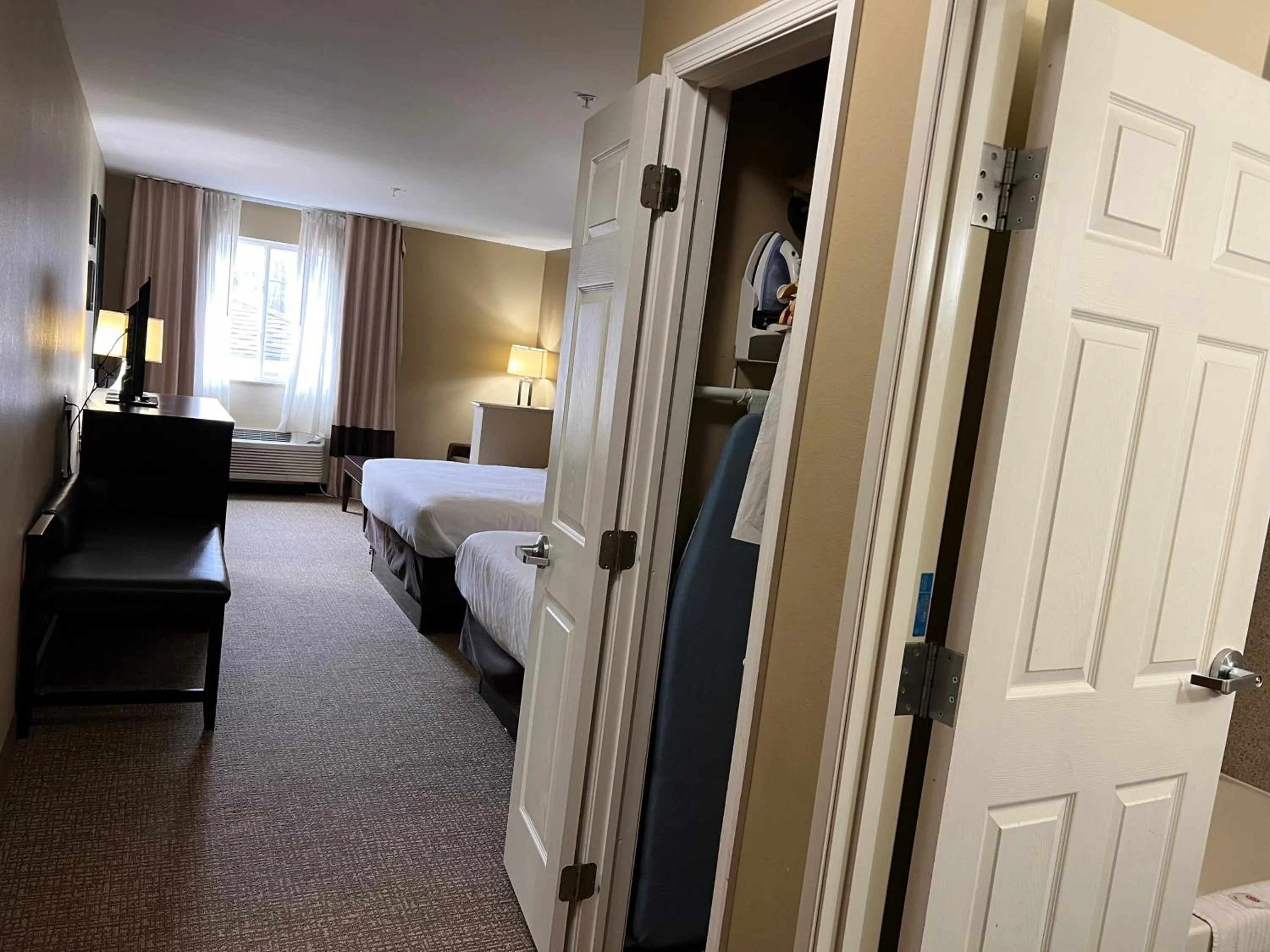 Bed in Comfort Inn and Suites Manheim