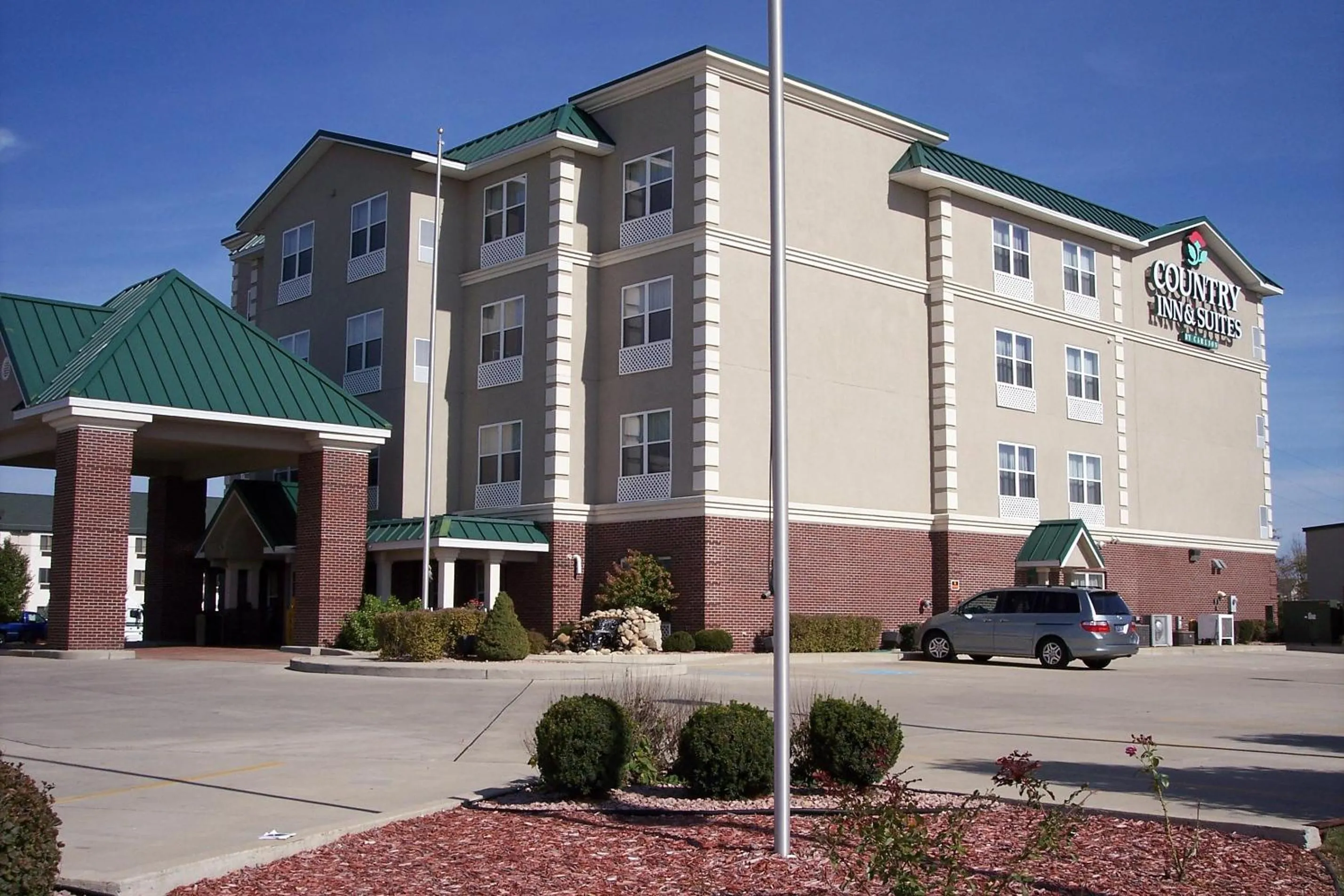 Property building in Country Inn & Suites by Radisson, Elkhart North, IN
