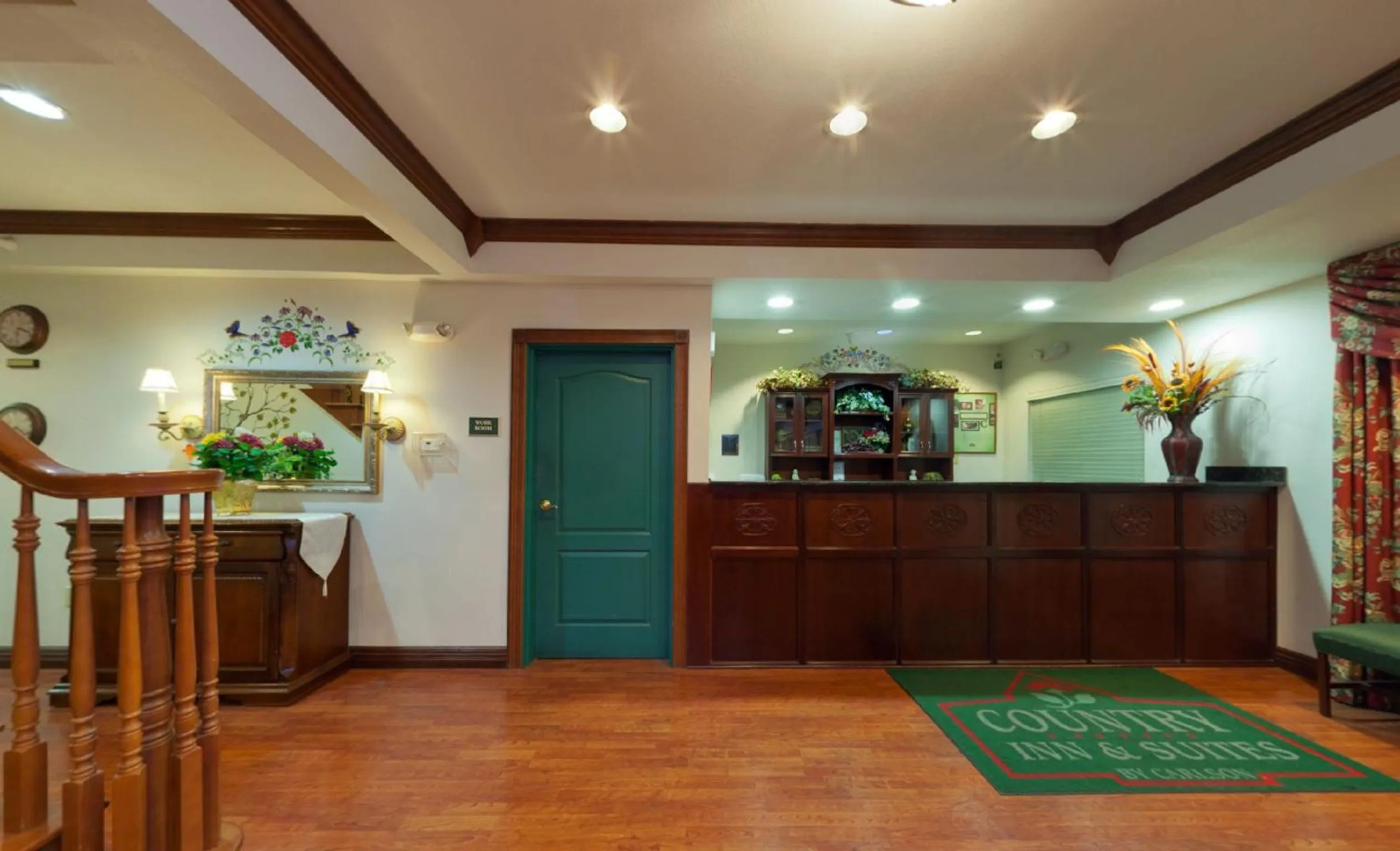 Lobby or reception in Country Inn & Suites by Radisson, Elkhart North, IN