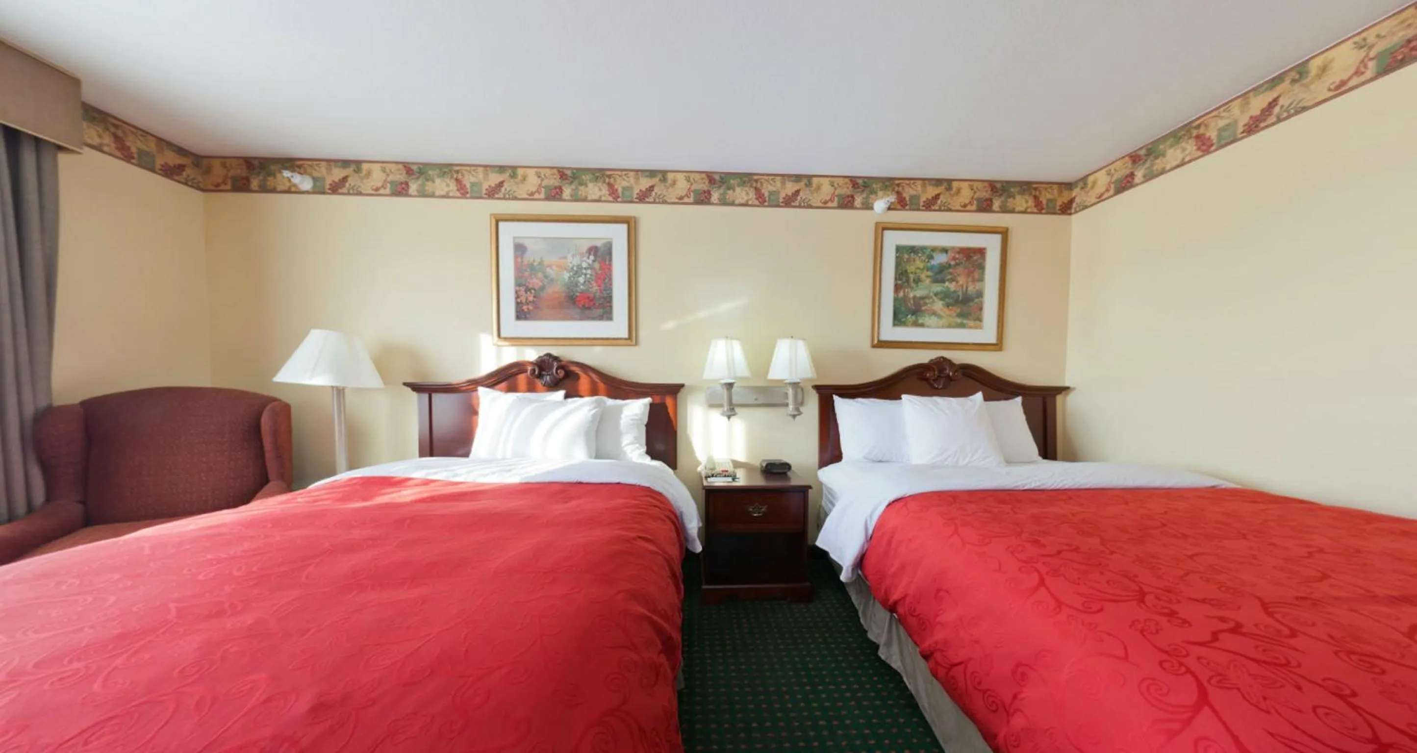 Bedroom, Bed in Country Inn & Suites by Radisson, Elkhart North, IN