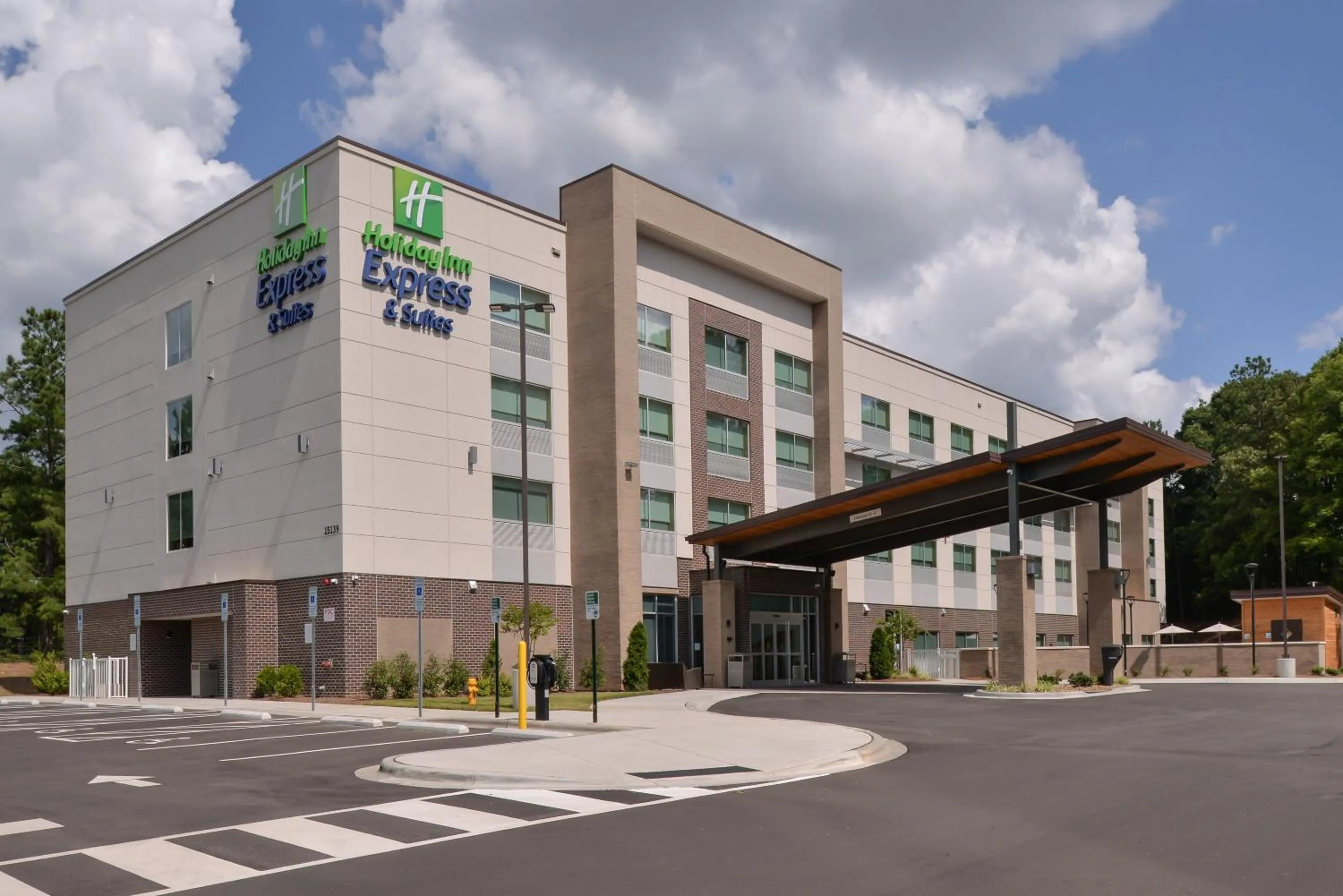 Property building in Holiday Inn Express & Suites Charlotte - Ballantyne by IHG
