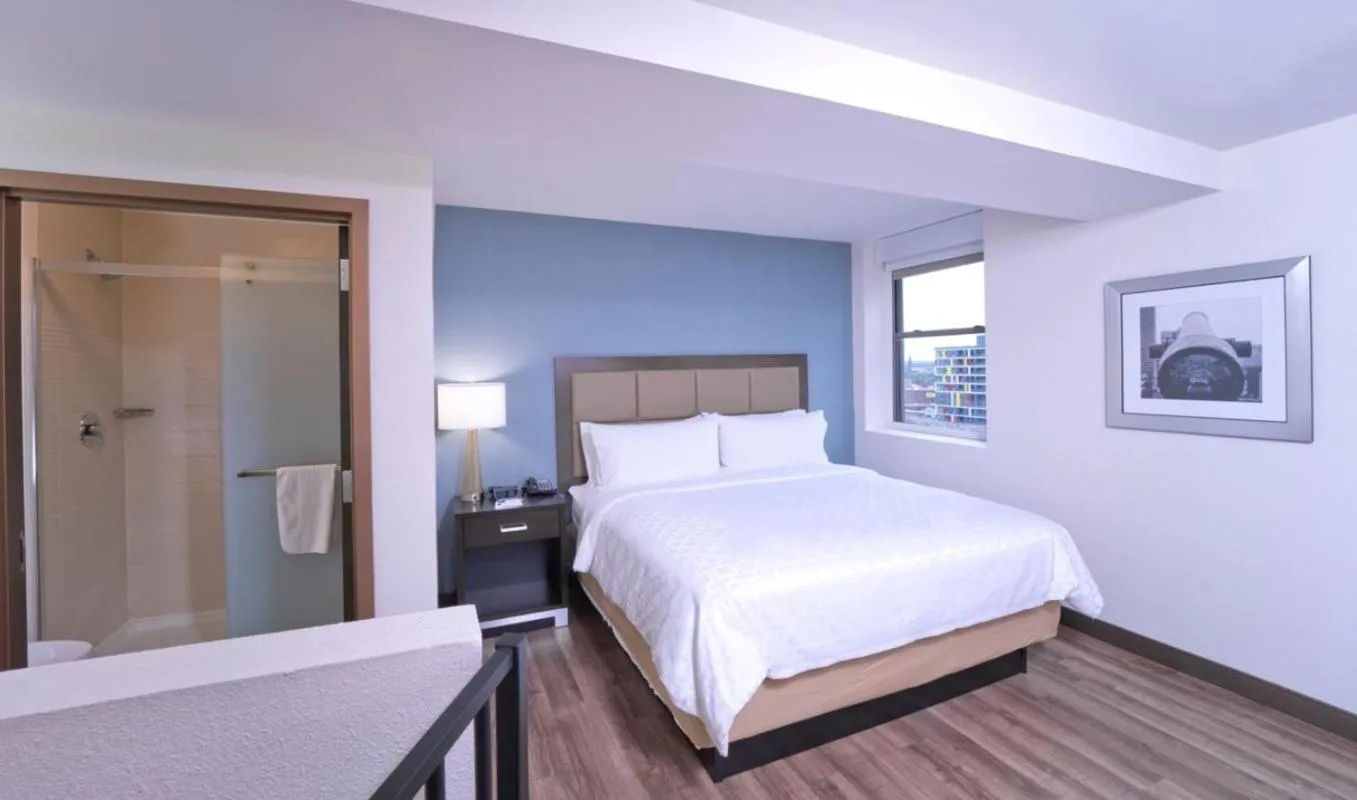 Bedroom, Bed in Candlewood Suites Baltimore - Inner Harbor by IHG