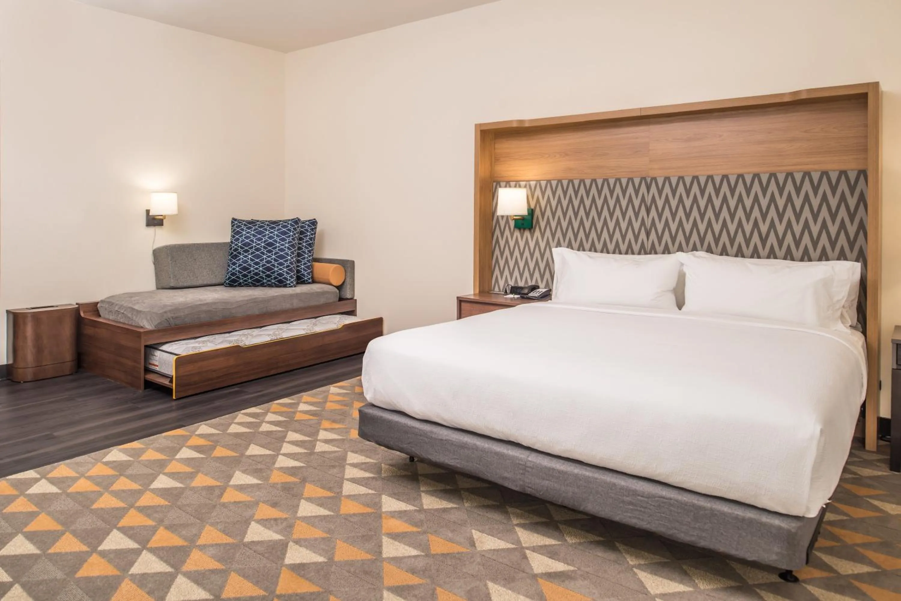 Photo of the whole room, Bed in Holiday Inn Joplin by IHG