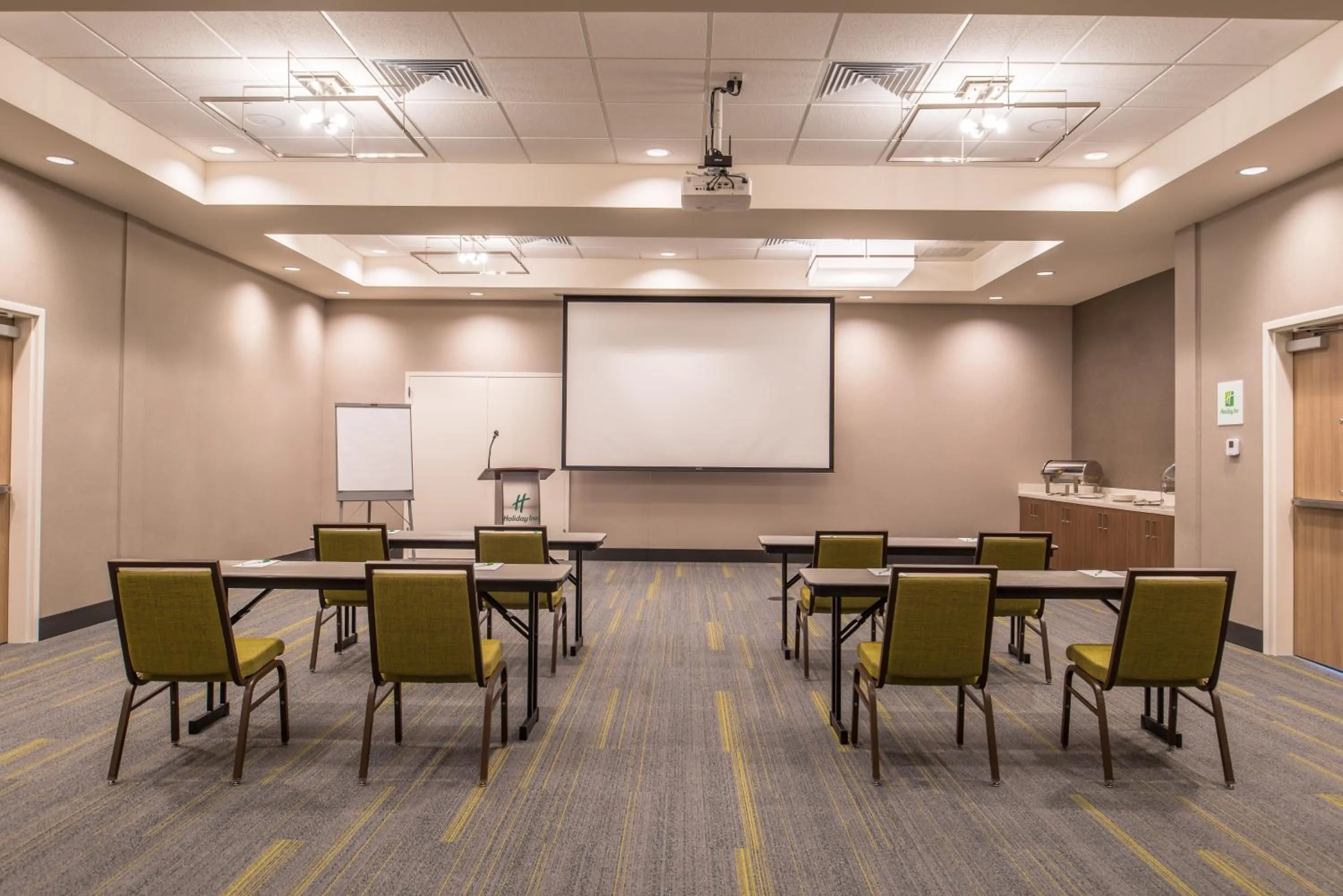 Meeting/conference room in Holiday Inn Joplin by IHG