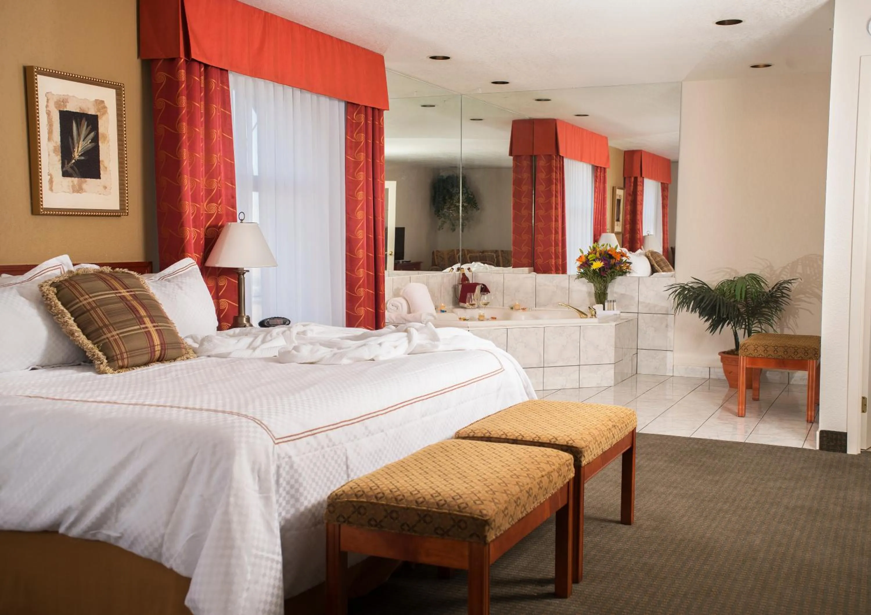 Bedroom, Bed in Service Plus Inns and Suites
