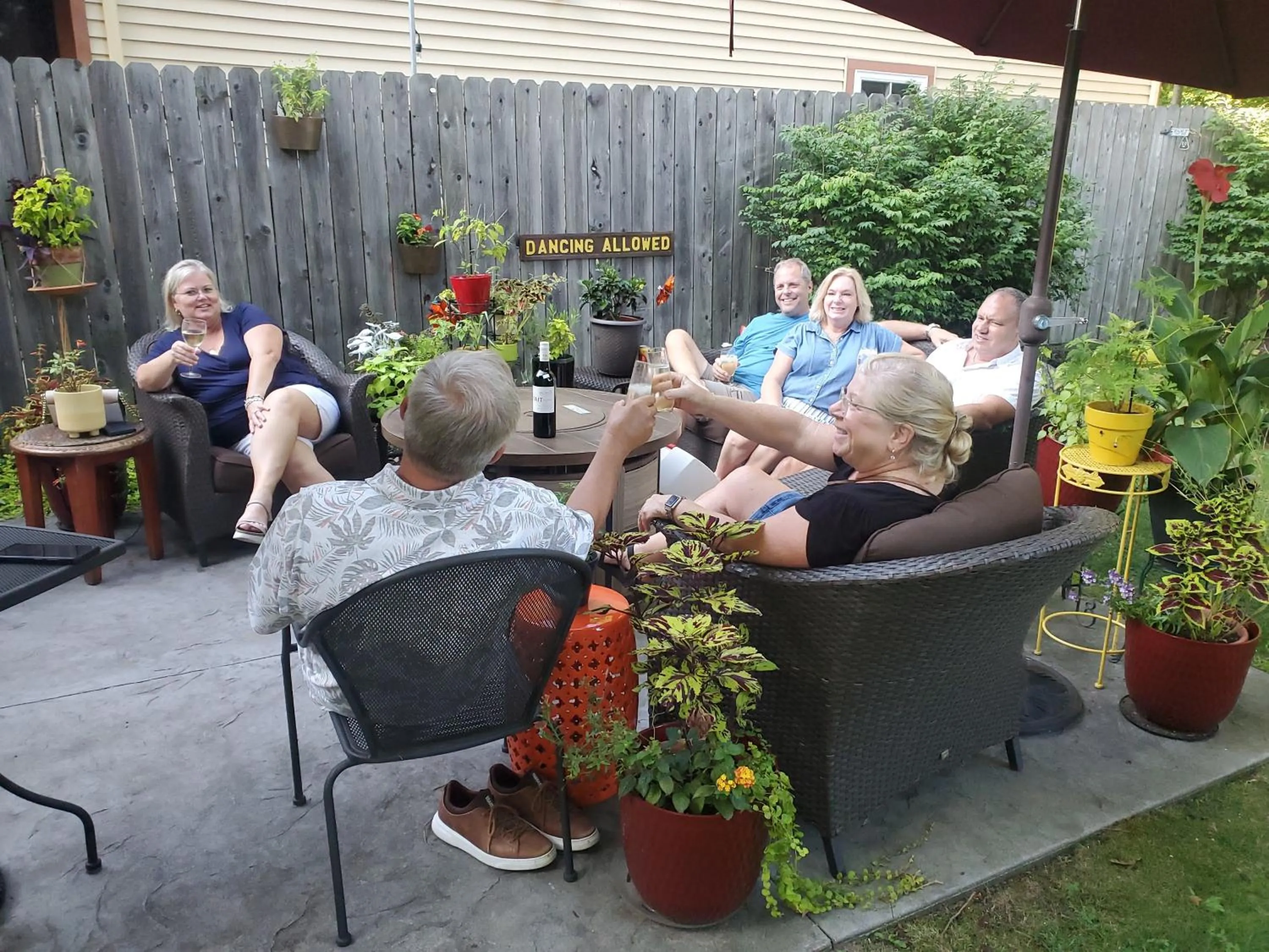 Day in Twin Oaks Inn