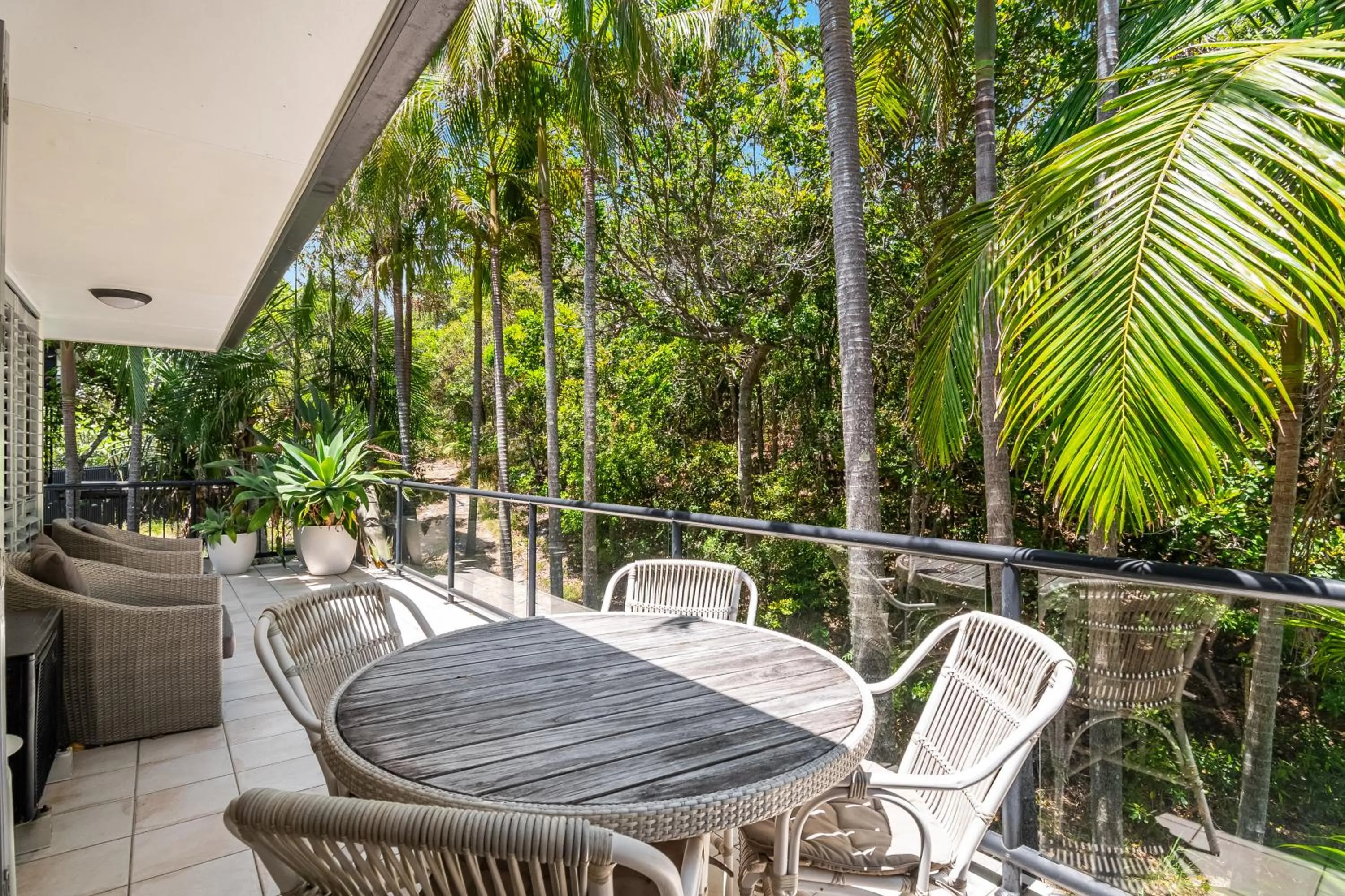 Patio in Julians Apartments