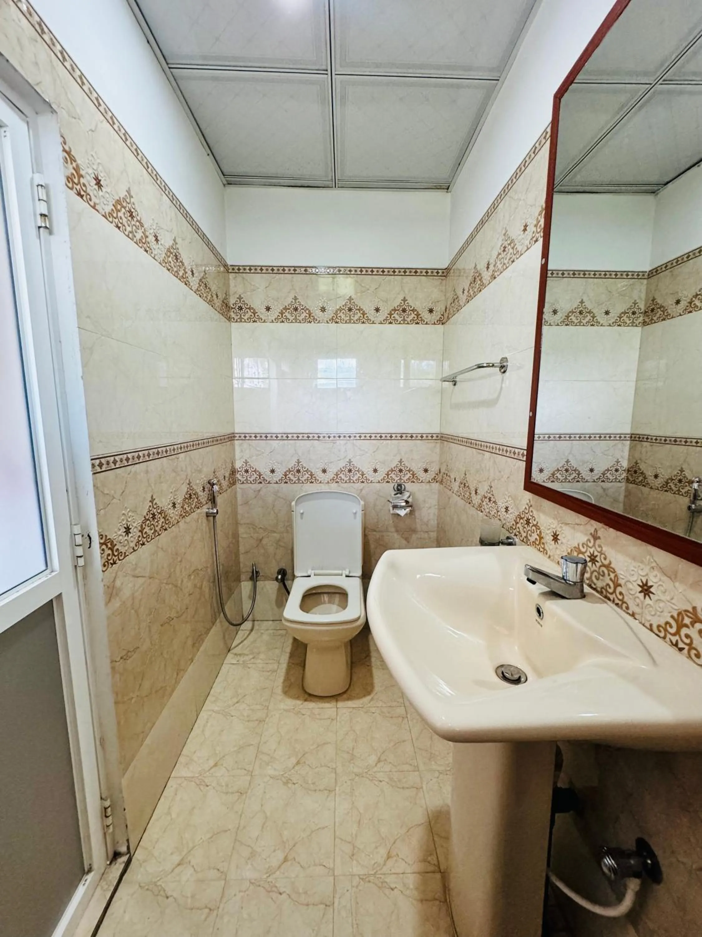 Shower in Ella Nature Life Guest & Resturant