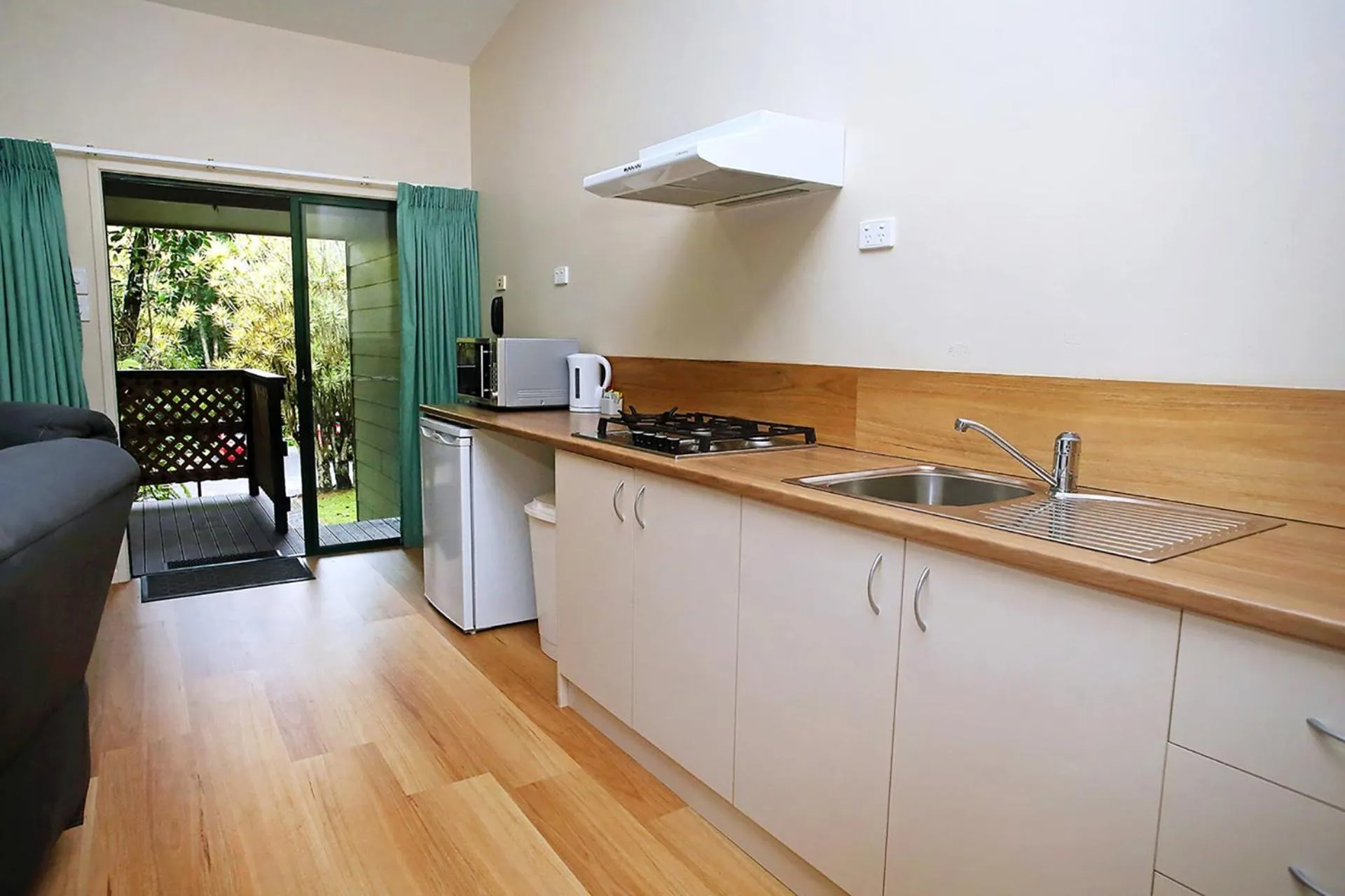 Kitchen or kitchenette in Chambers Wildlife Rainforest Lodges