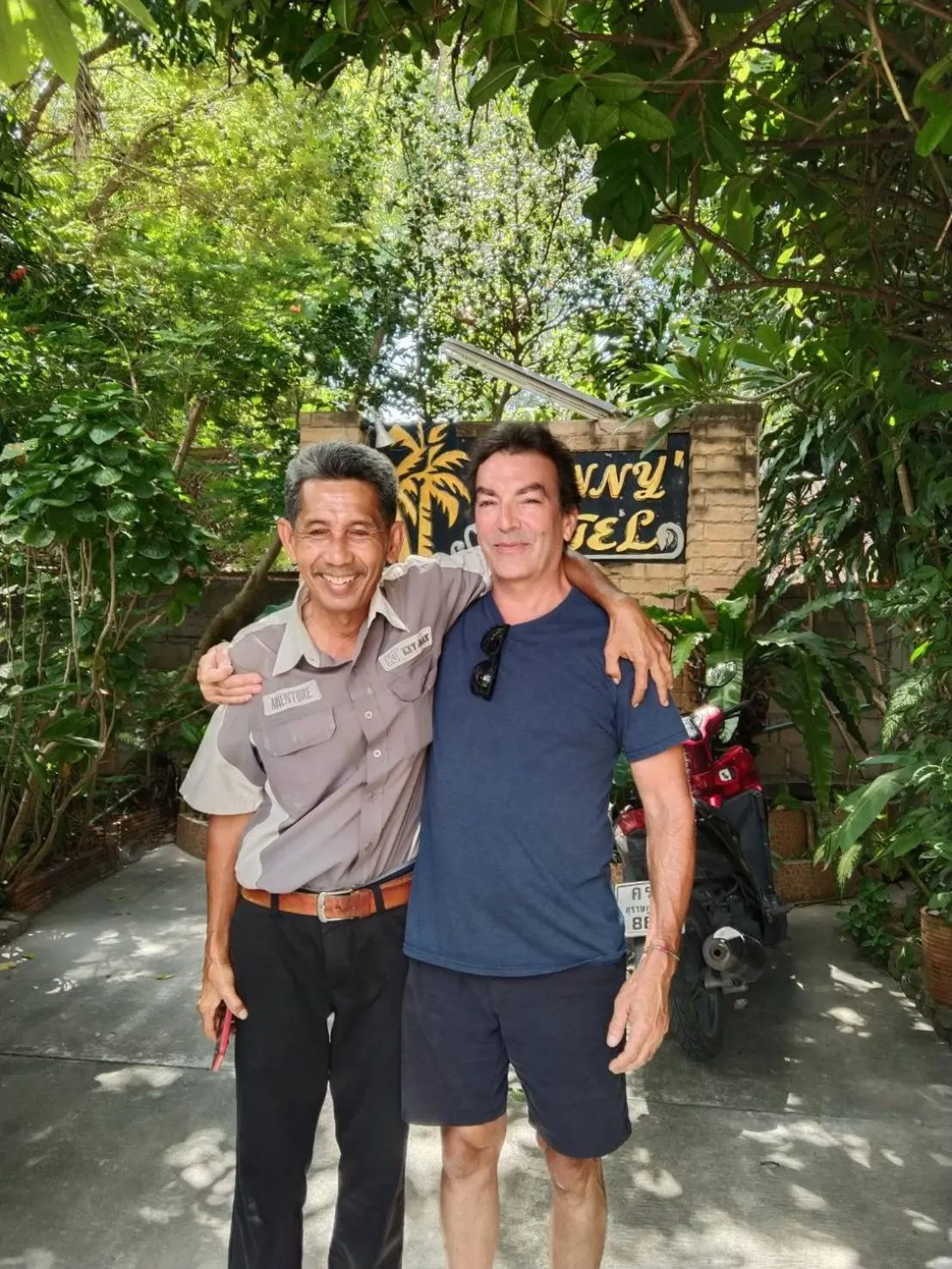 Bonny Hotel 4 Floors No Elevator