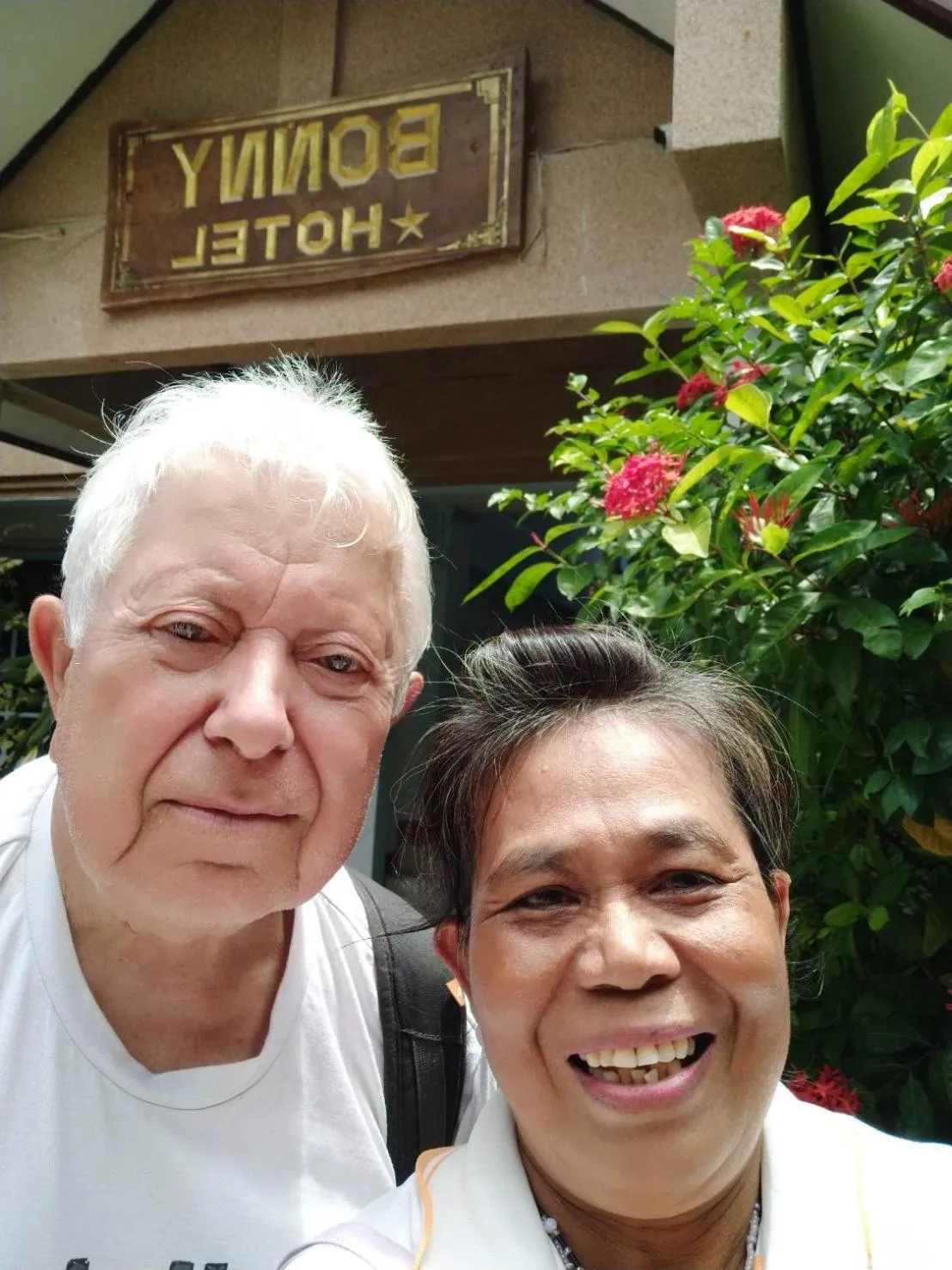 Bonny Hotel 4 Floors No Elevator