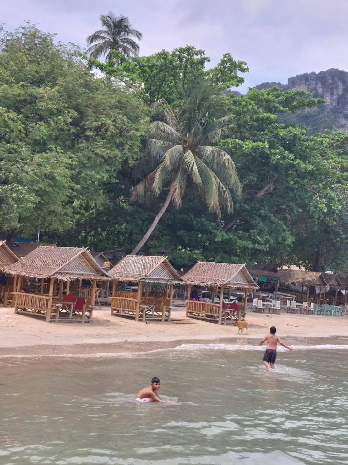 Bonny Hotel 4 Floors No Elevator