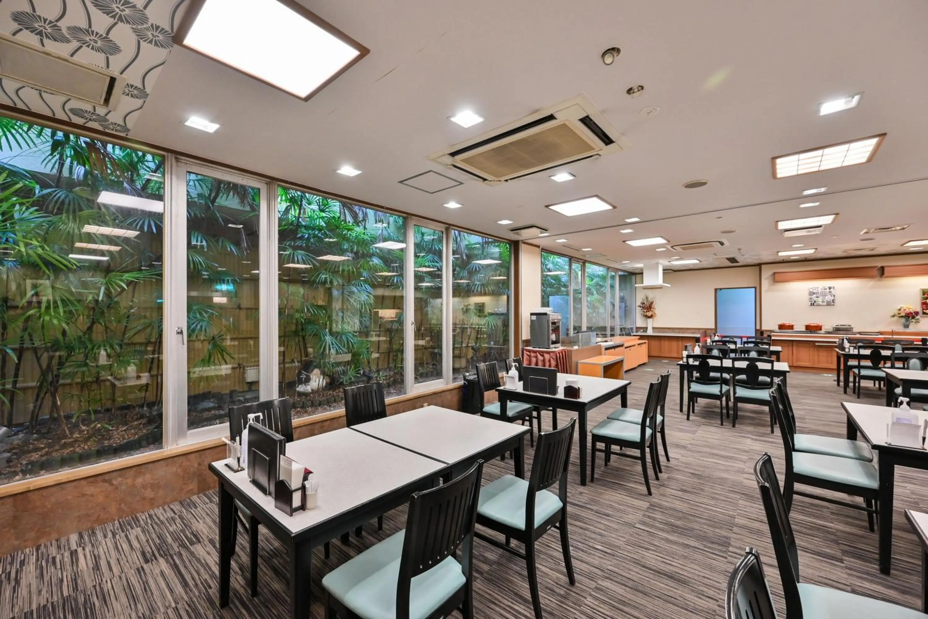 Restaurant/places to eat in Central Hotel Sasebo