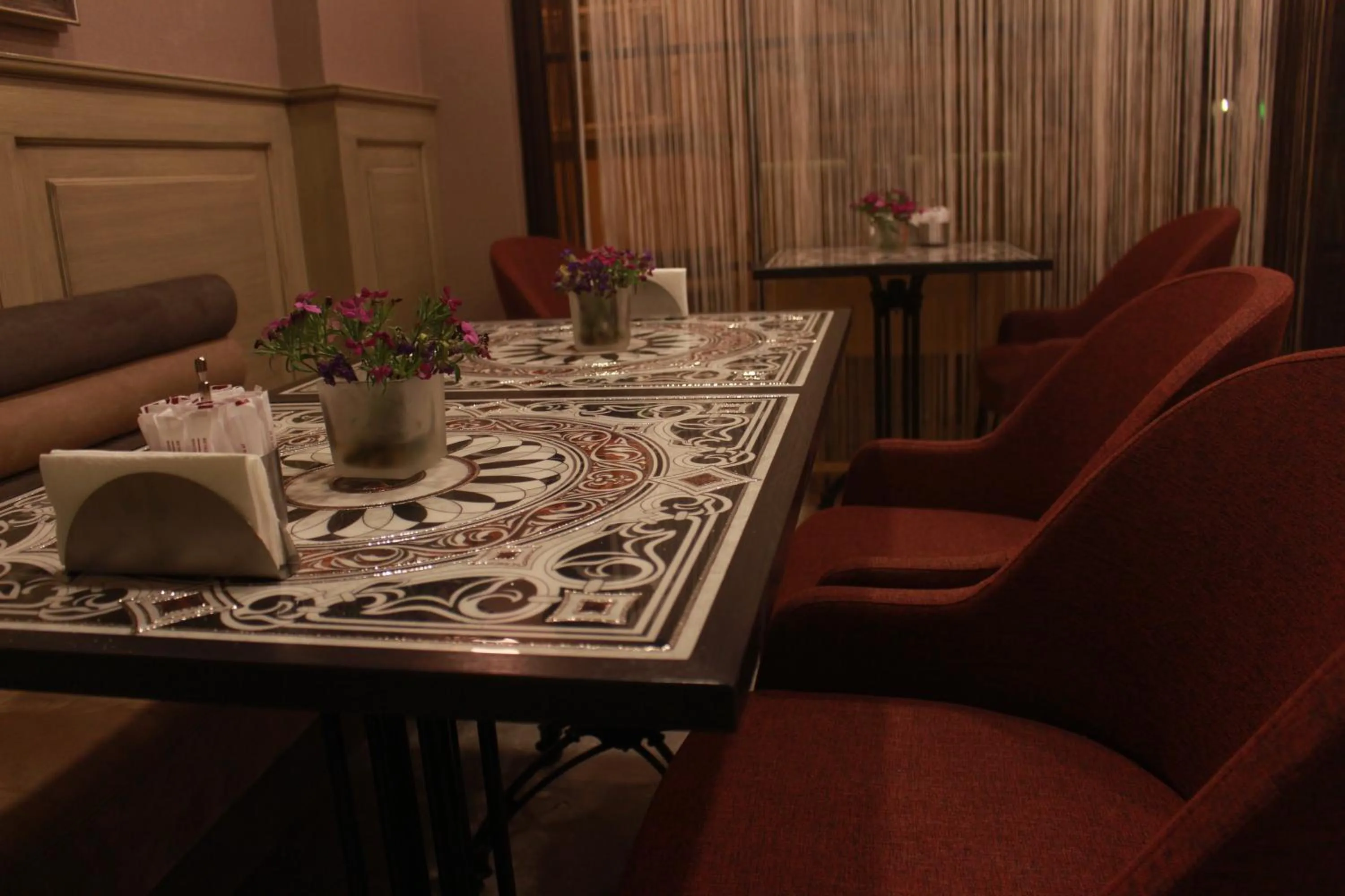 Restaurant/places to eat in Endless Comfort Hotel Taksim