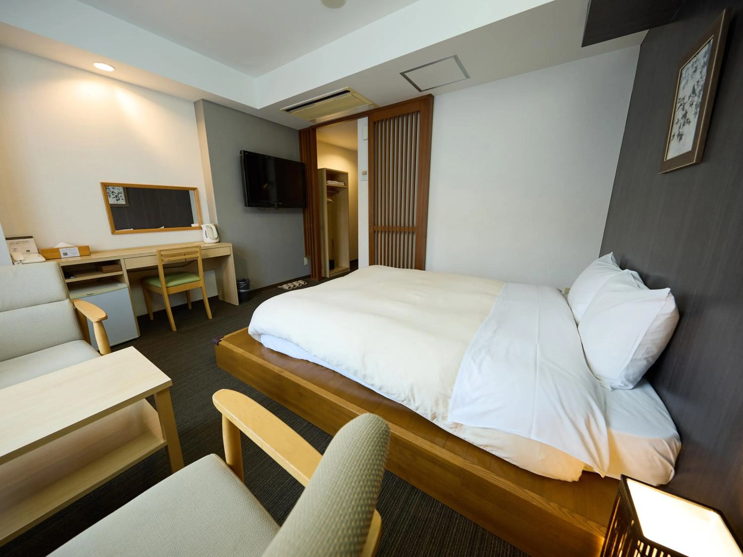 Photo of the whole room, Bed in Nikko Station Hotel Classic