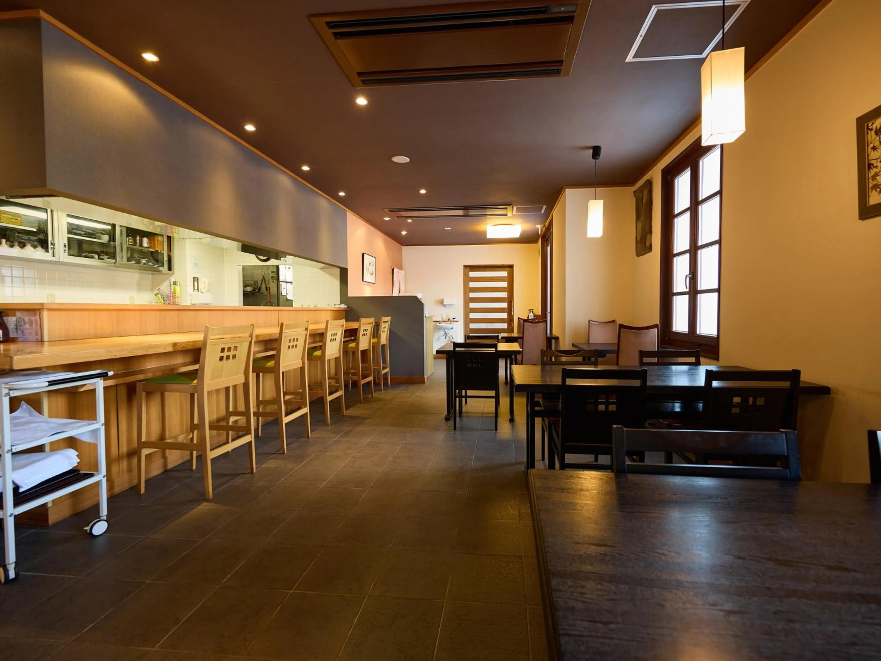 Restaurant/places to eat in Nikko Station Hotel Classic