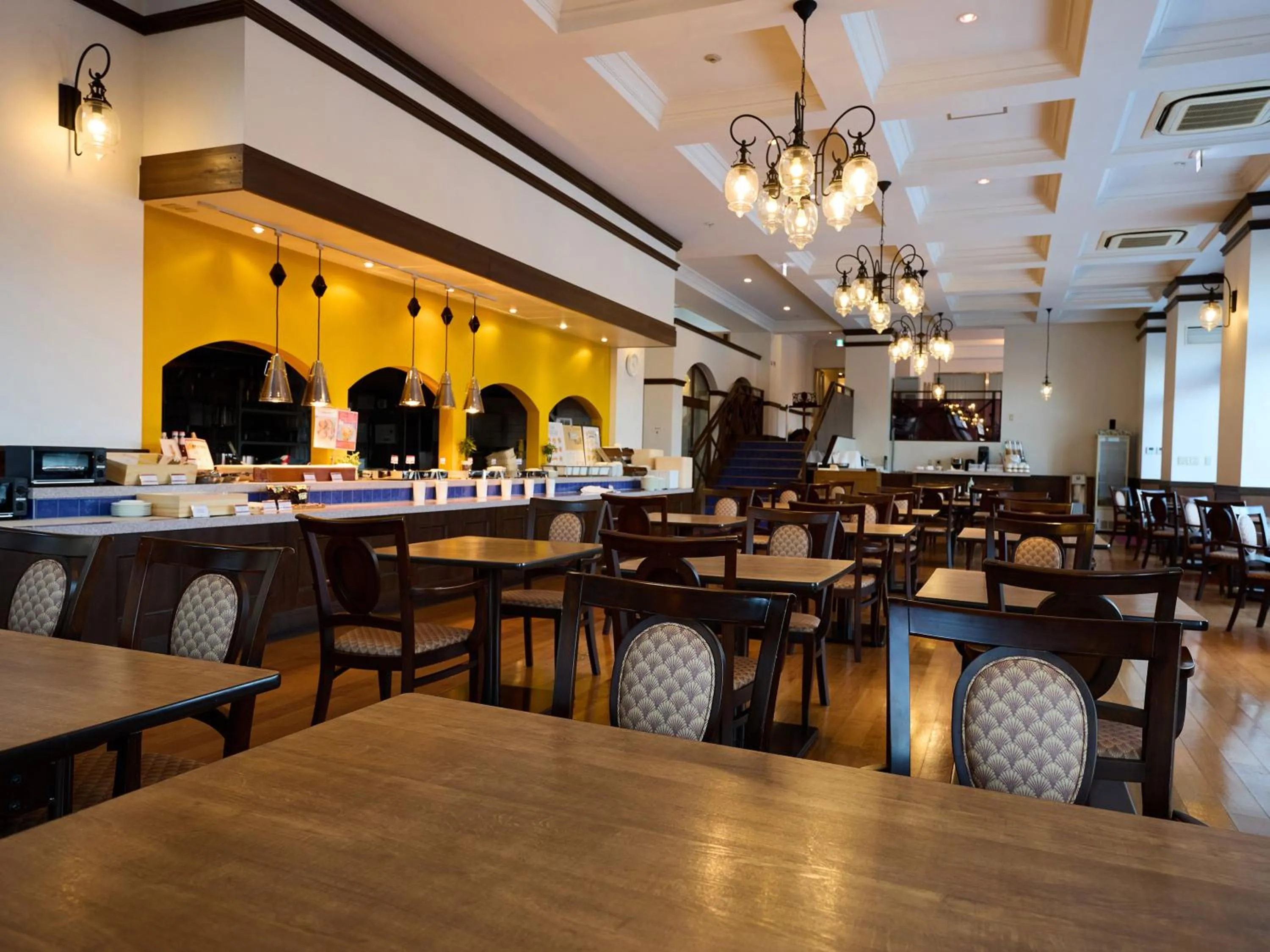 Restaurant/places to eat in Nikko Station Hotel Classic