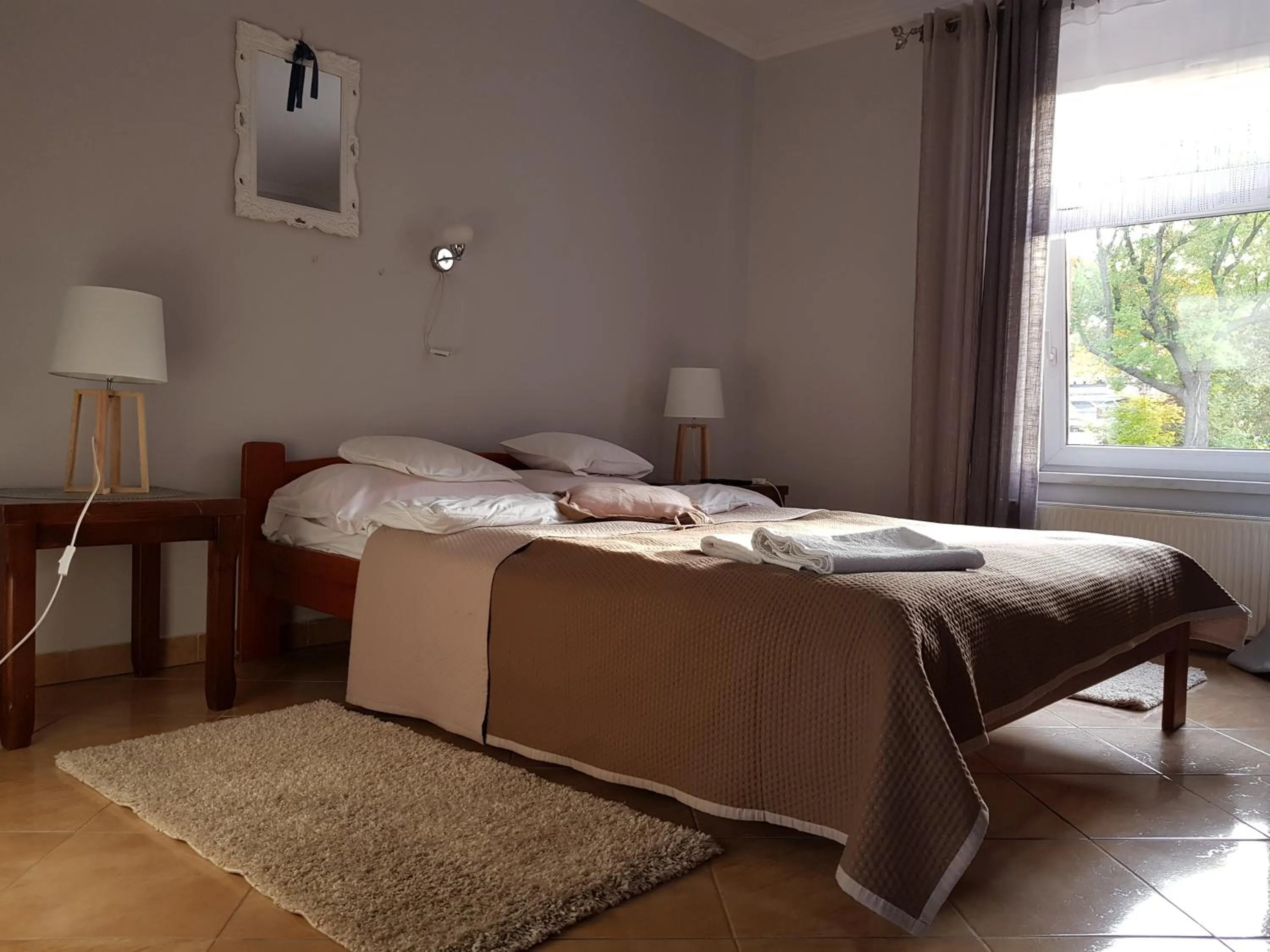 Bed in HOTEL "ZAUŁEK" Spółka Cywilna Zbigniew Świderski, Elżbieta Świderska