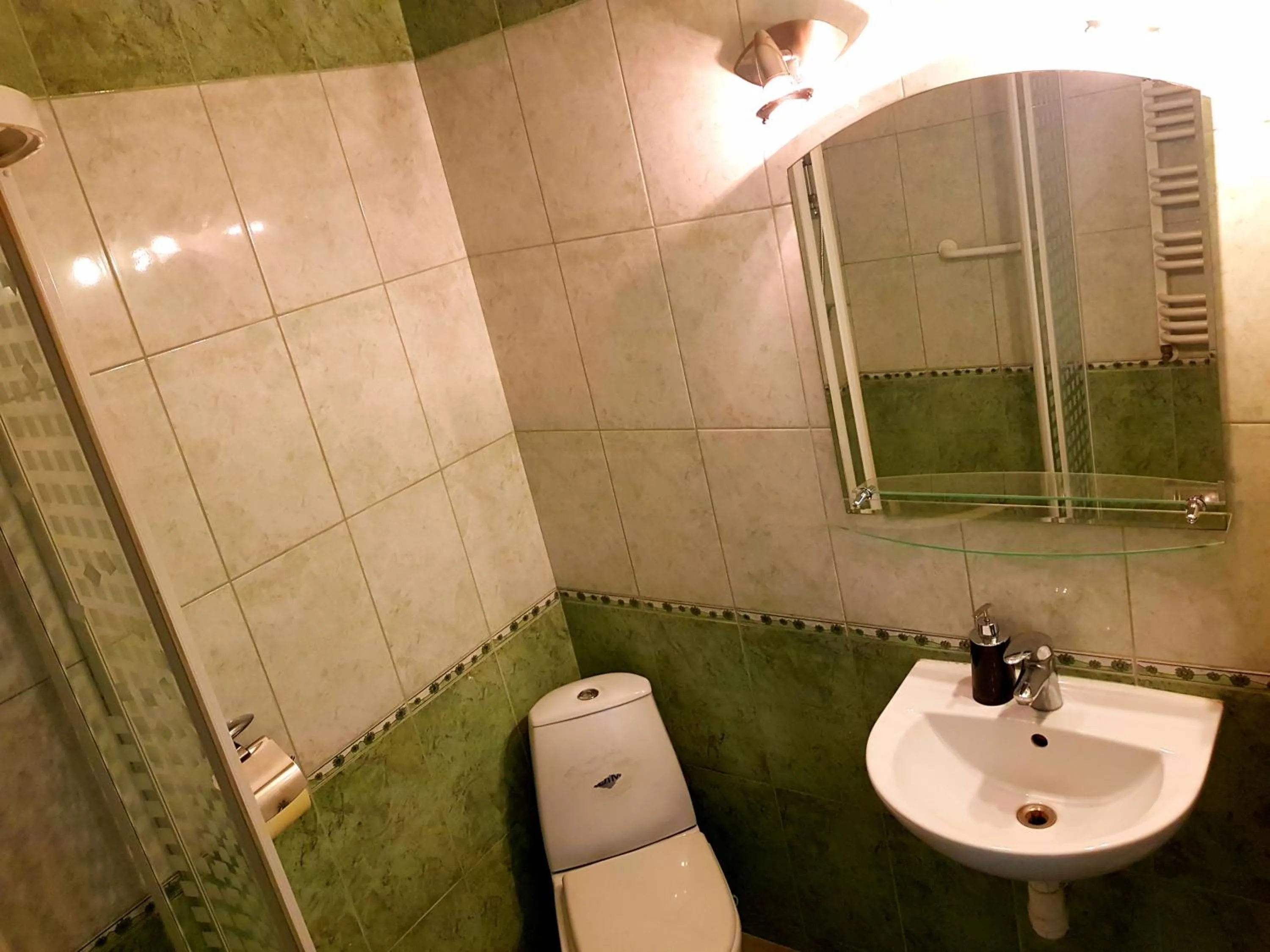 HOTEL "ZAUŁEK" Spółka Cywilna Zbigniew Świderski, Elżbieta Świderska