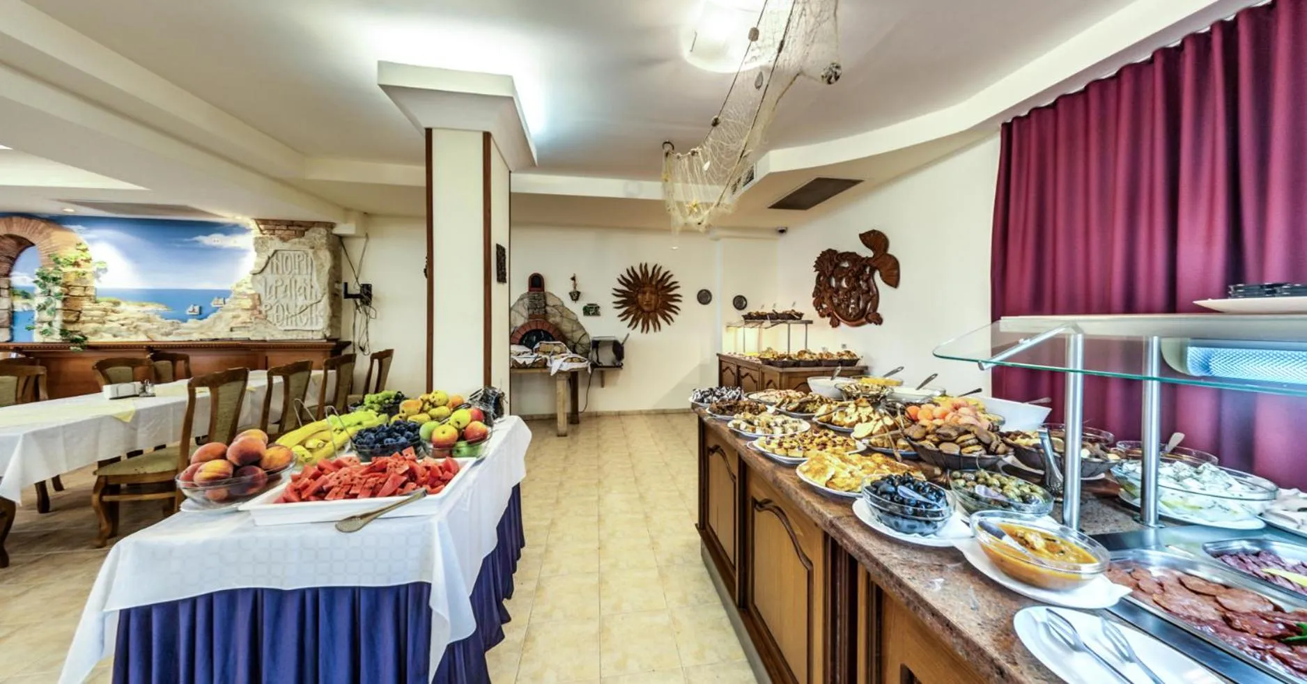 Restaurant/places to eat in Hotel Villa List