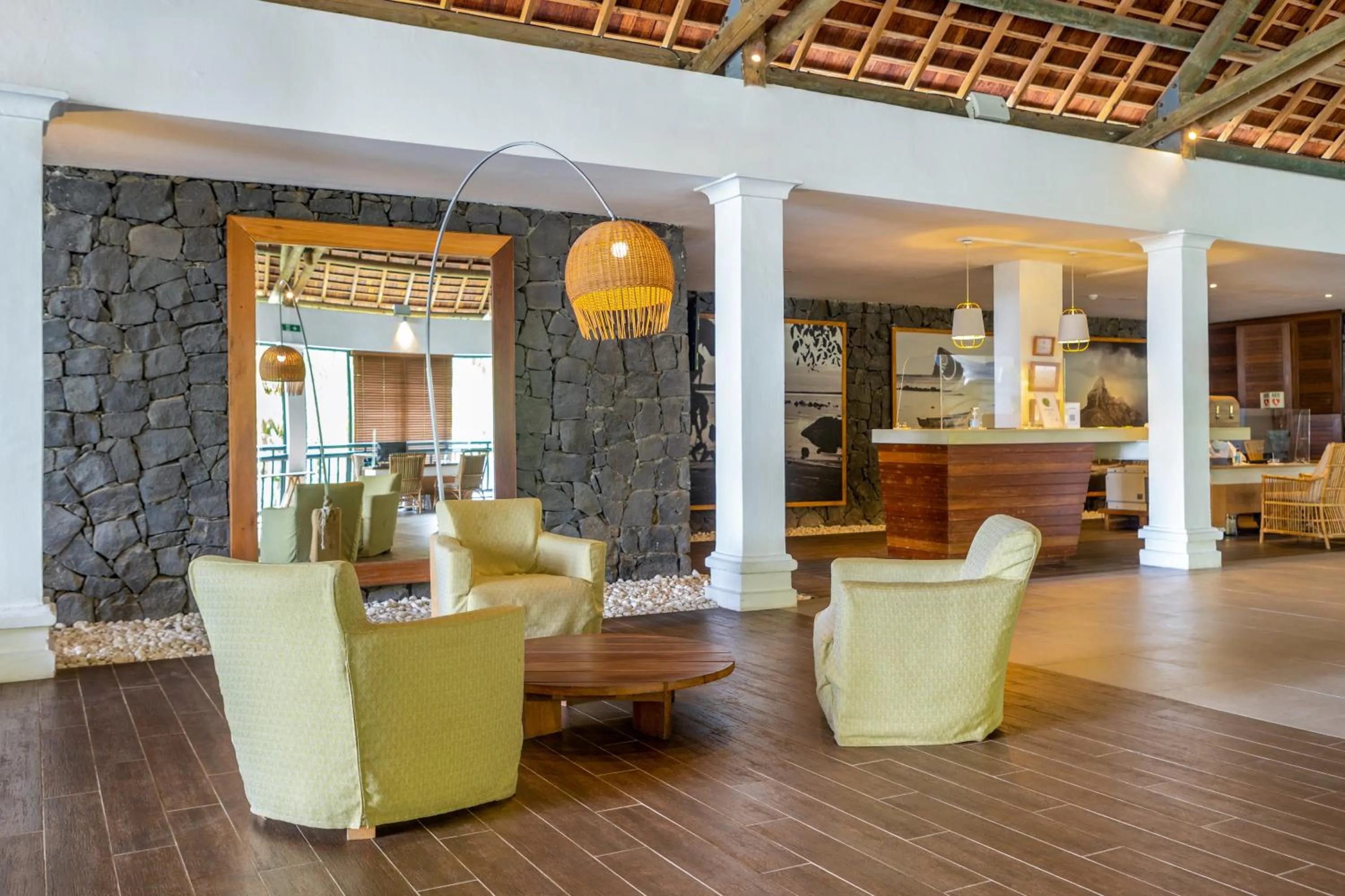 Lobby or reception in The Ravenala Attitude