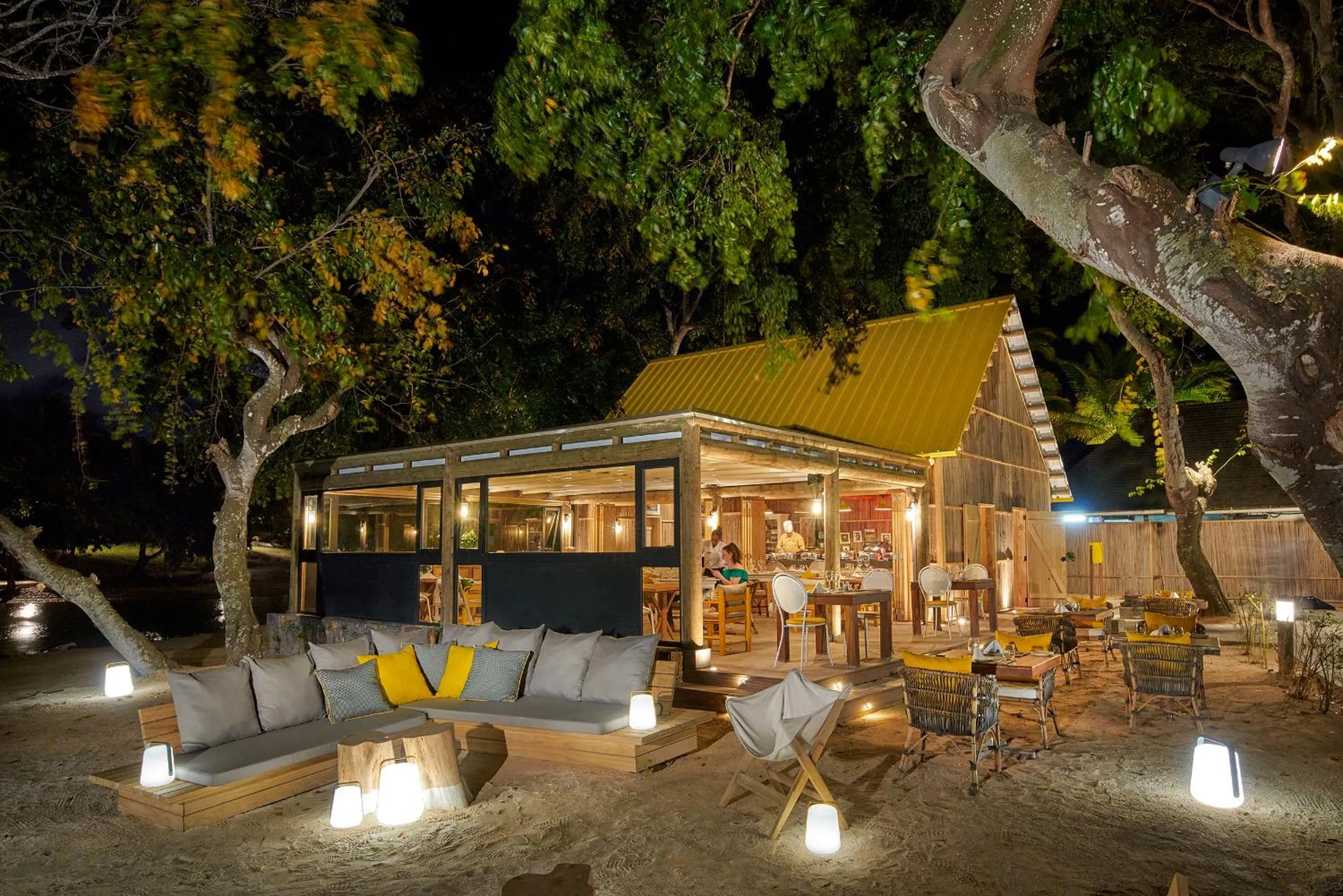 Restaurant/places to eat in The Ravenala Attitude