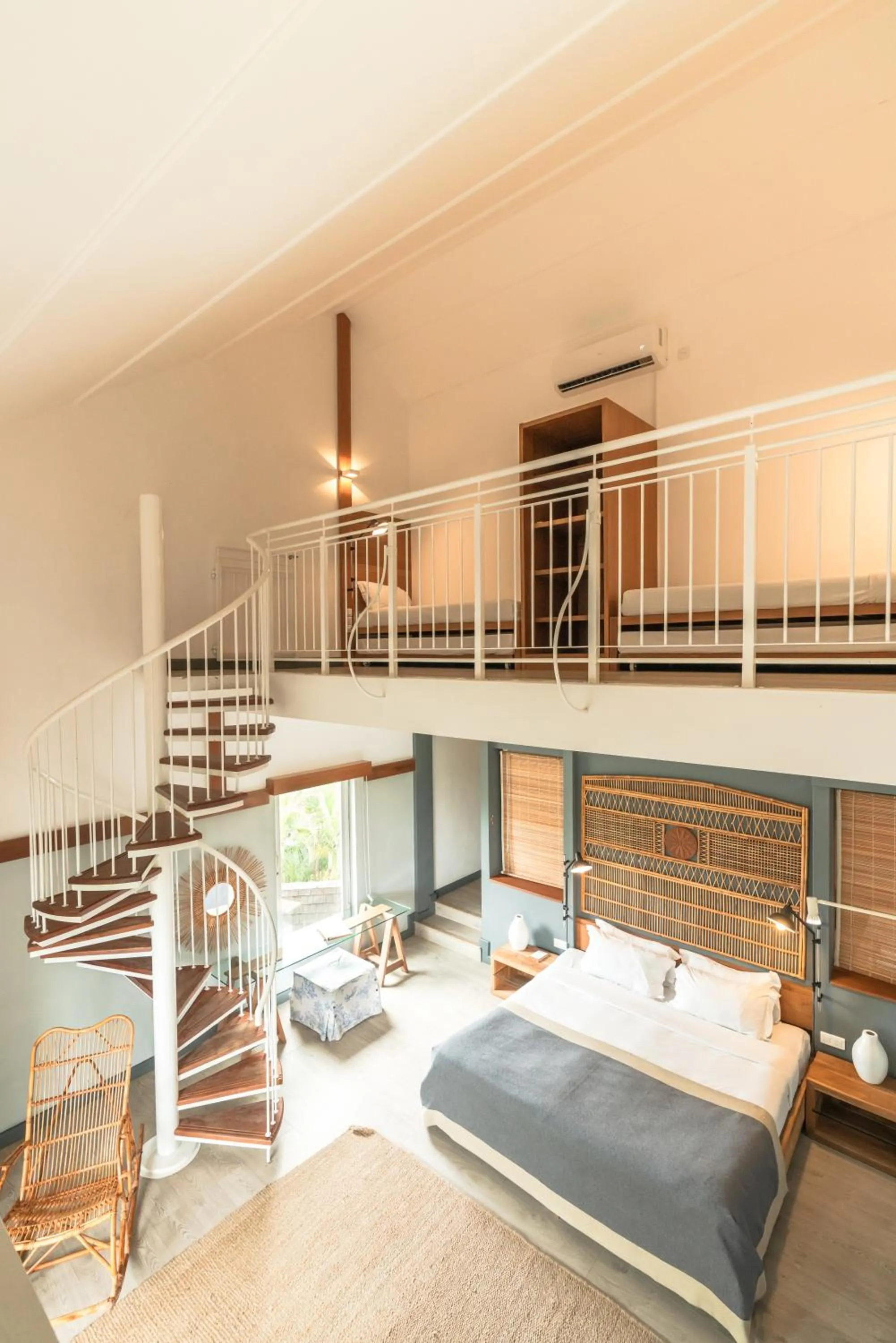 Bedroom, Bed in The Ravenala Attitude