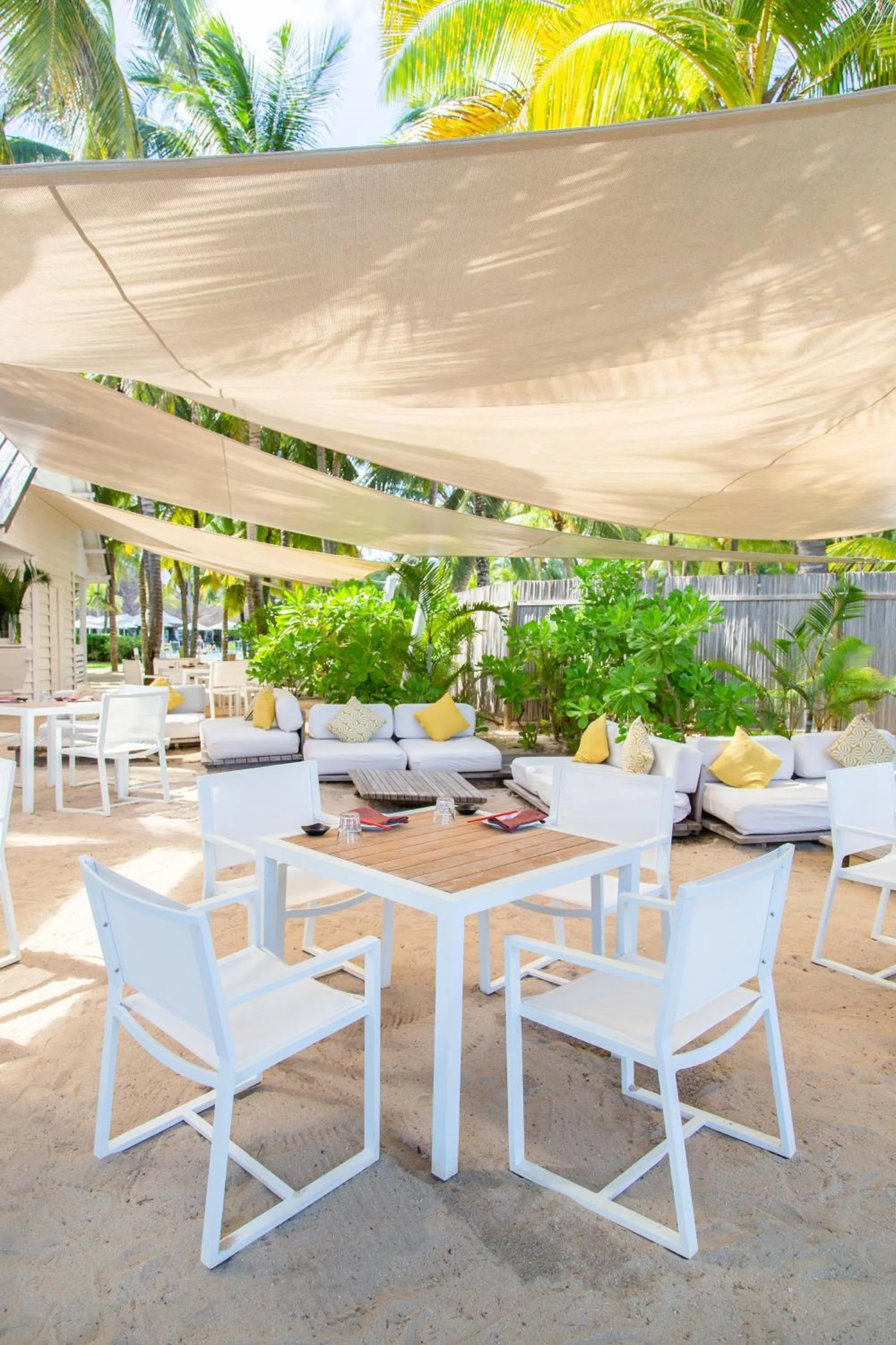 Restaurant/places to eat in The Ravenala Attitude