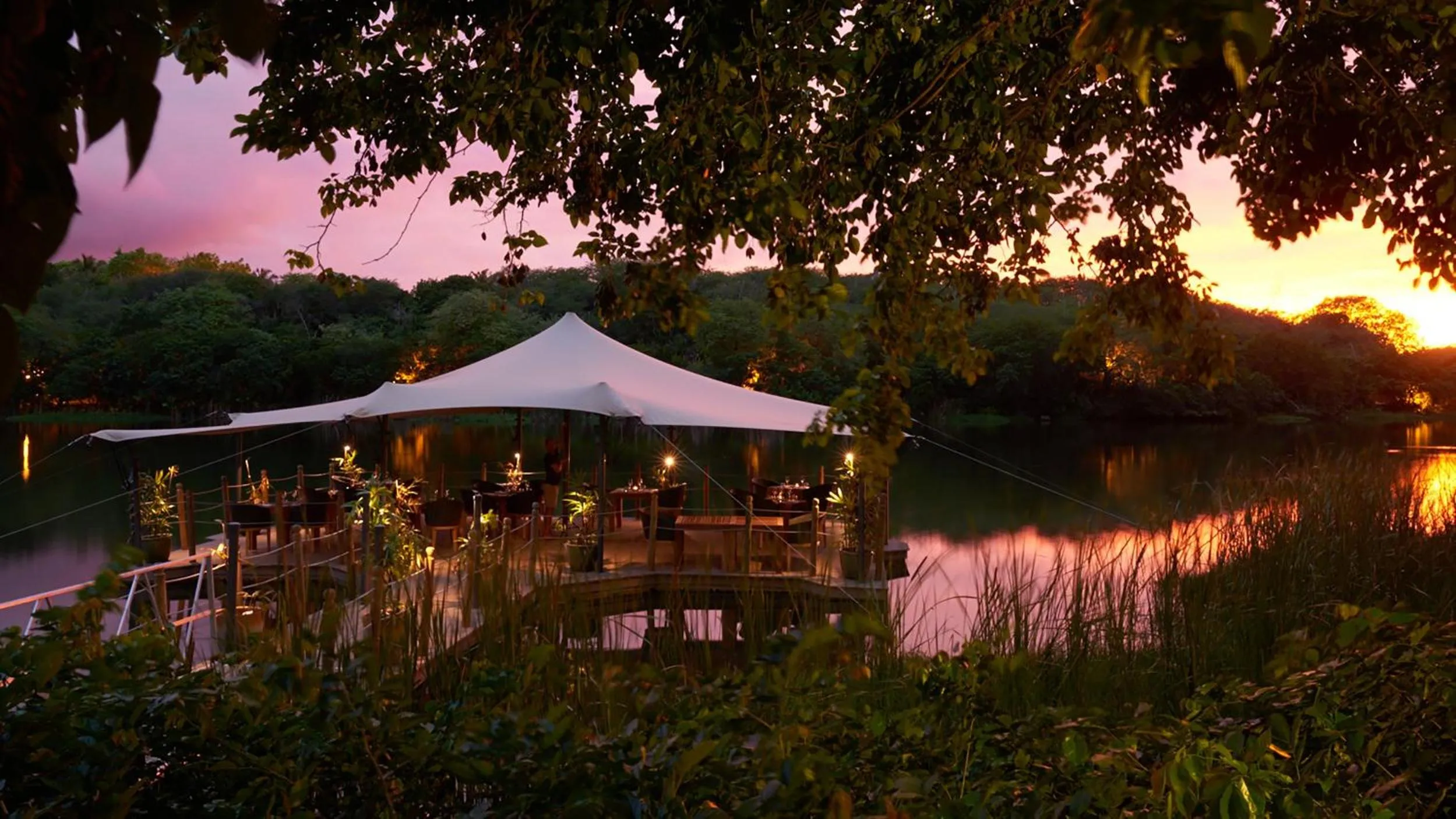 Restaurant/places to eat in The Ravenala Attitude