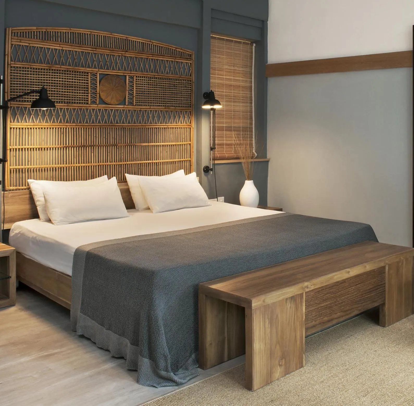 Bed in The Ravenala Attitude