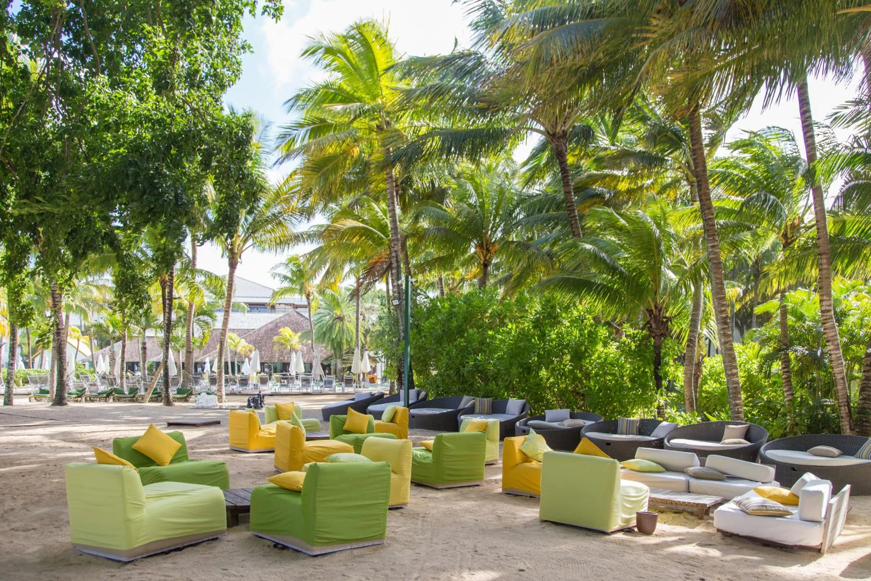 Garden in The Ravenala Attitude