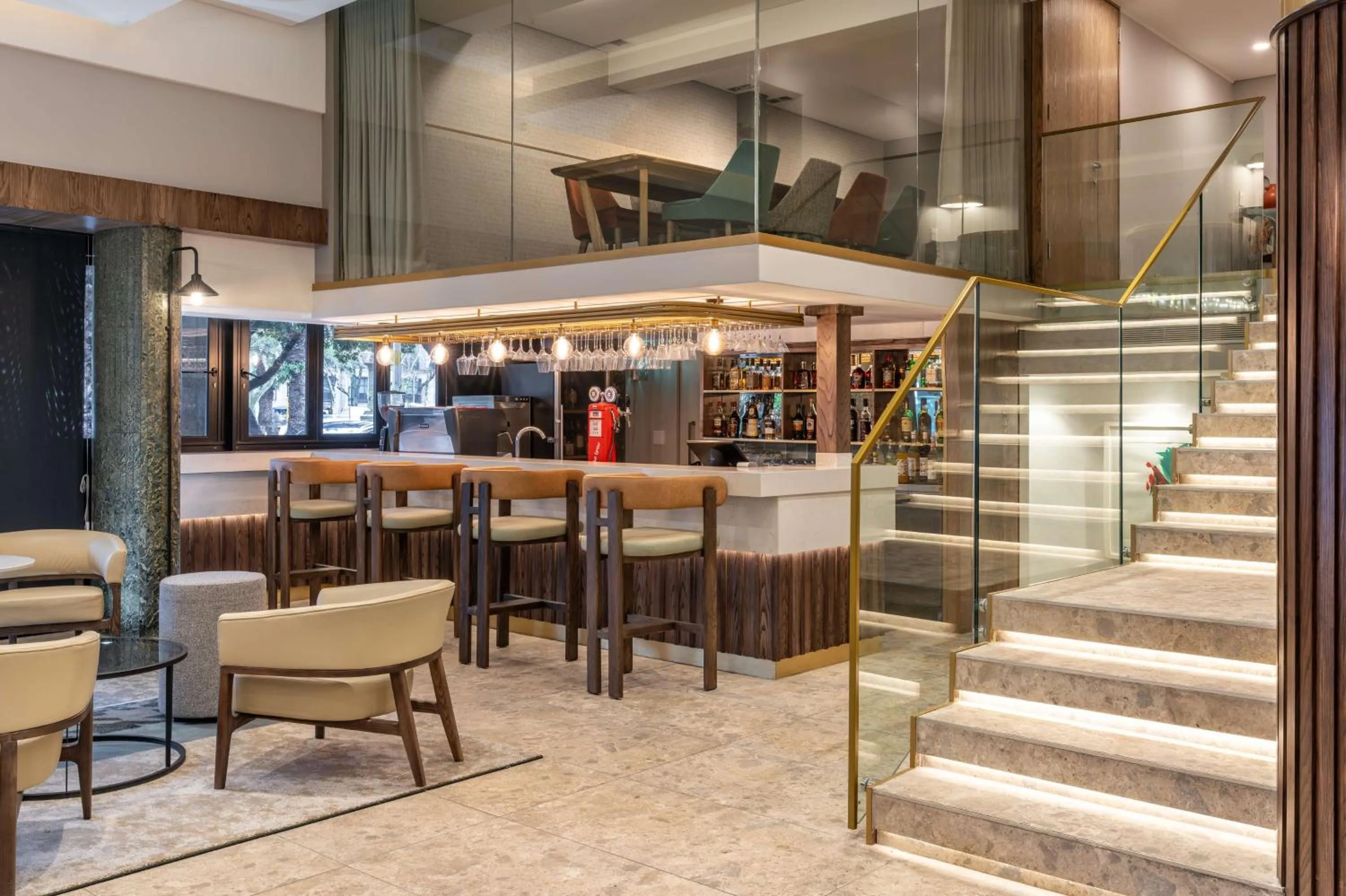 Lounge or bar in Radisson Hotel Cape Town Foreshore