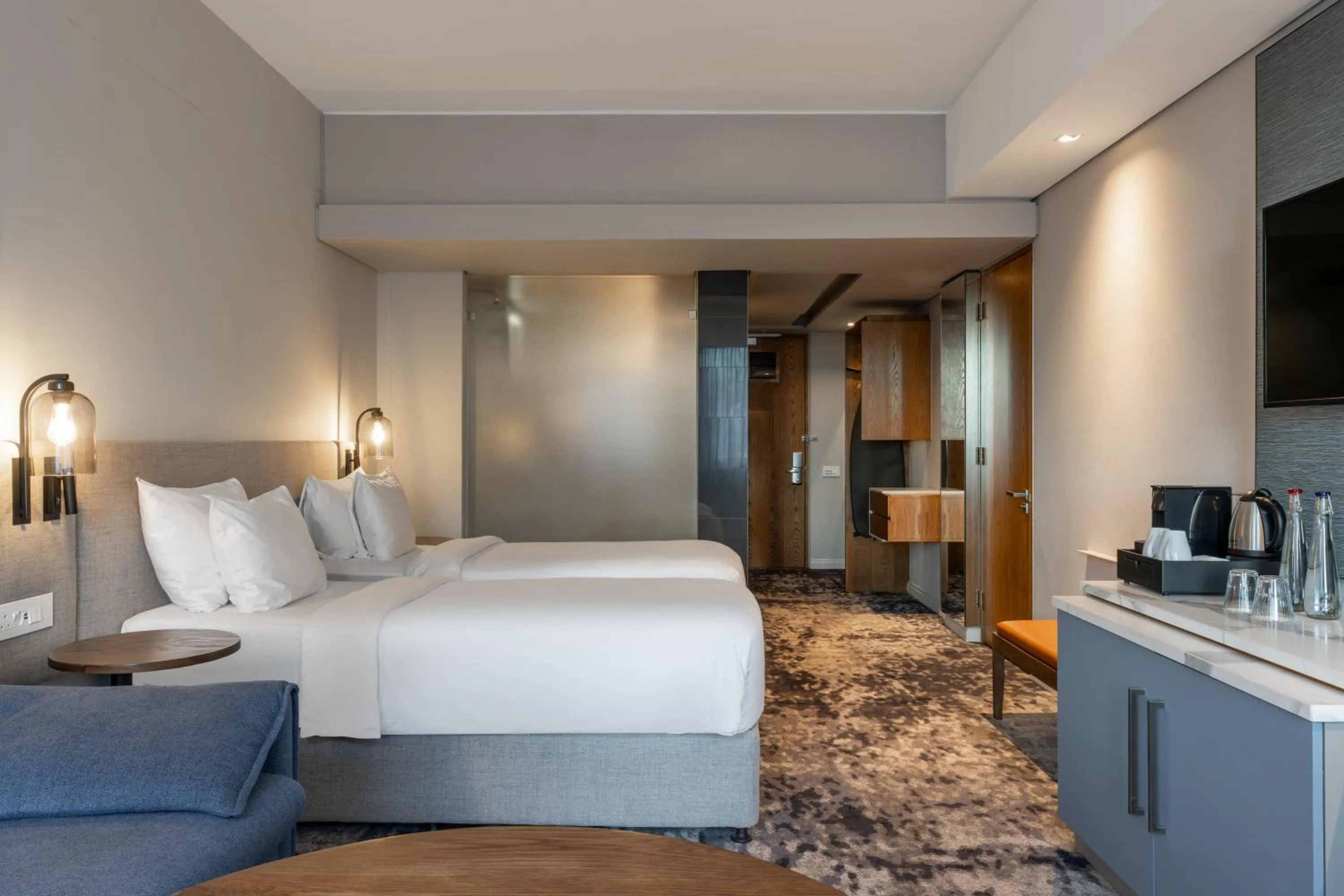 Photo of the whole room, Bed in Radisson Hotel Cape Town Foreshore