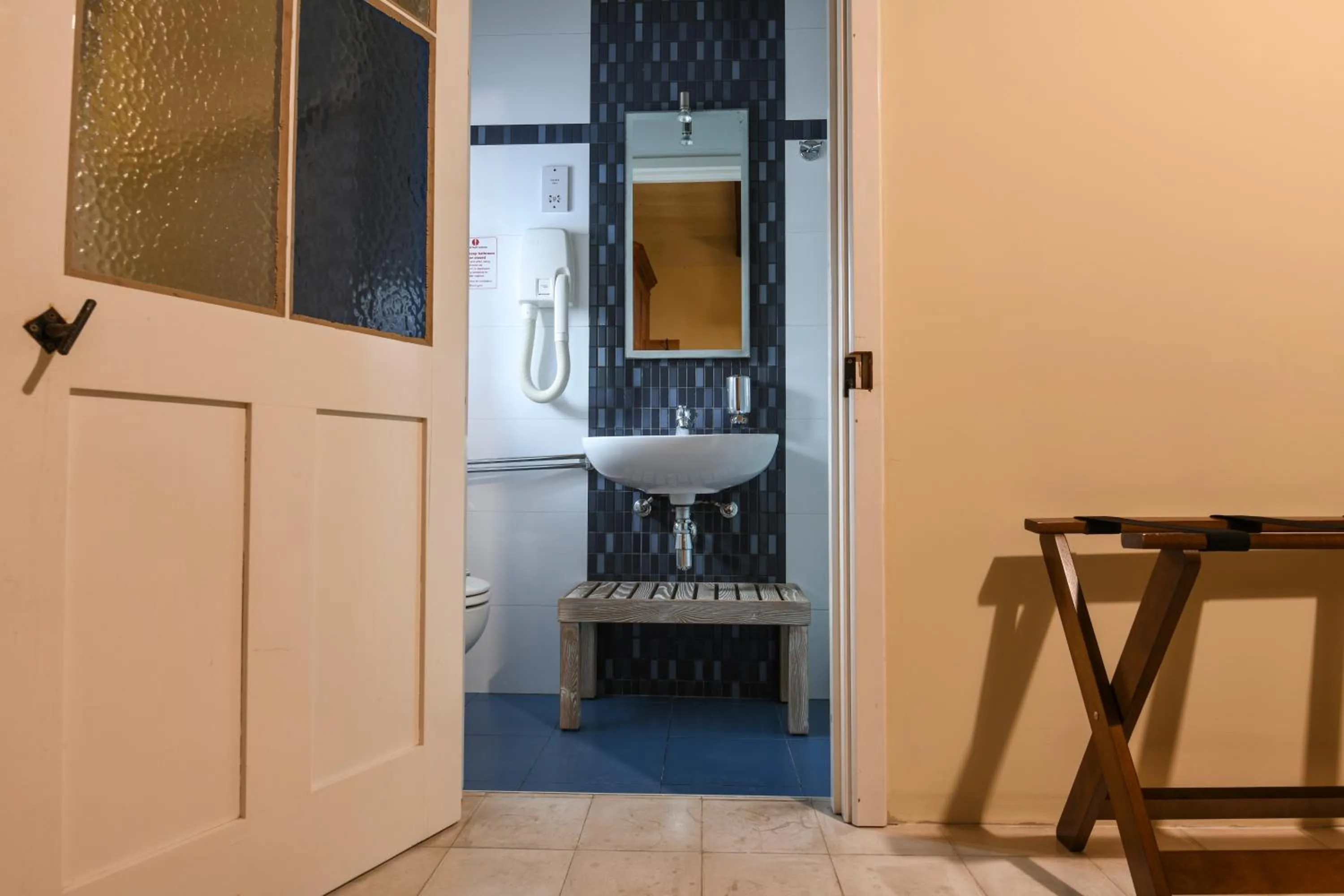 Shower in Maria Giovanna Guest House