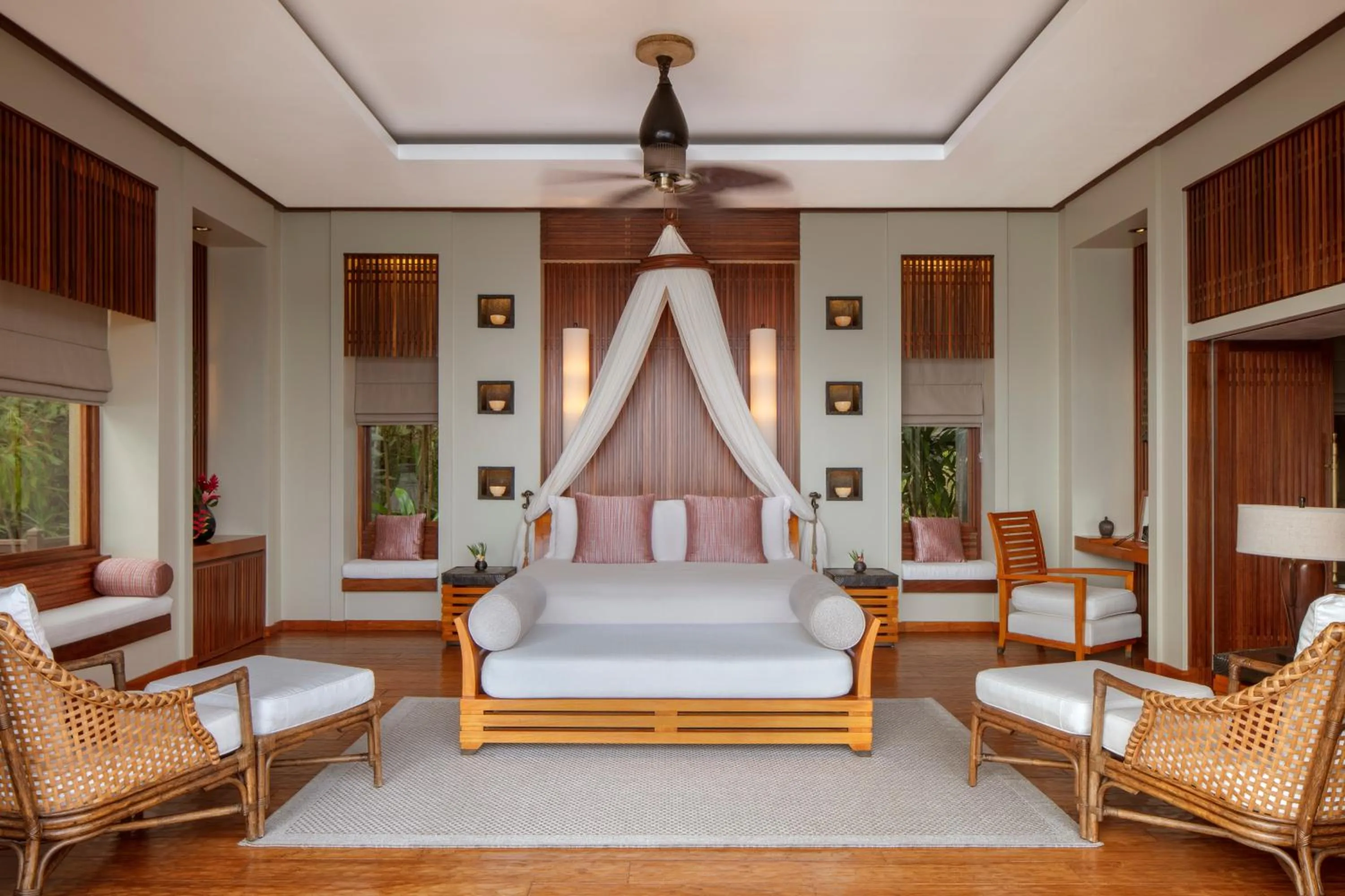 Bed in Anantara Maia Seychelles Villas