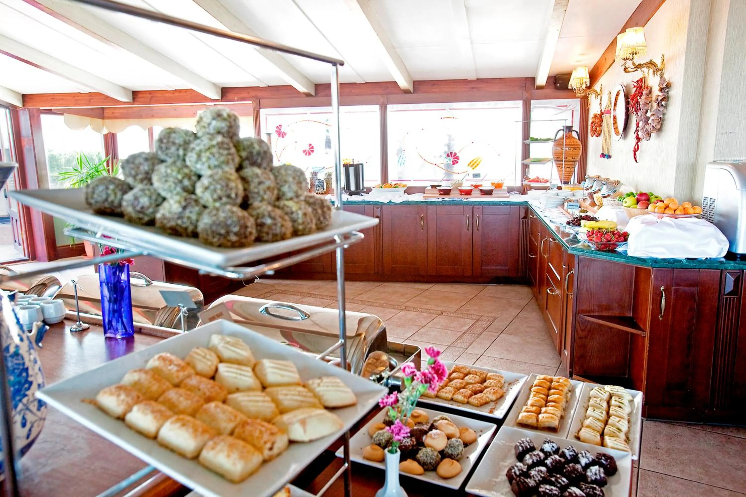 Buffet breakfast in Azade Suites