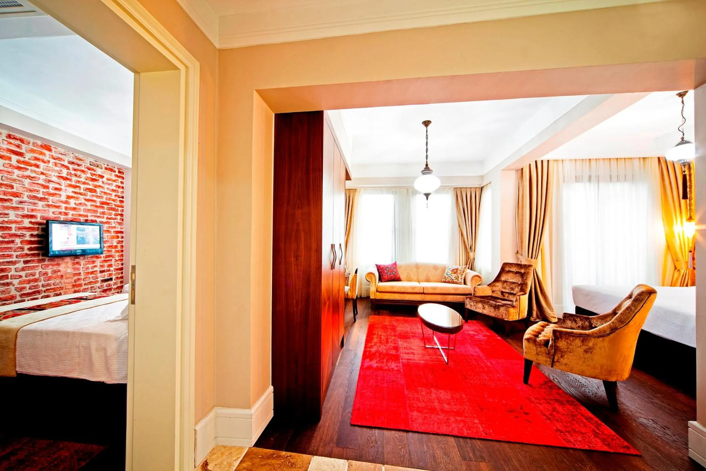 Bedroom, Bed in Azade Suites