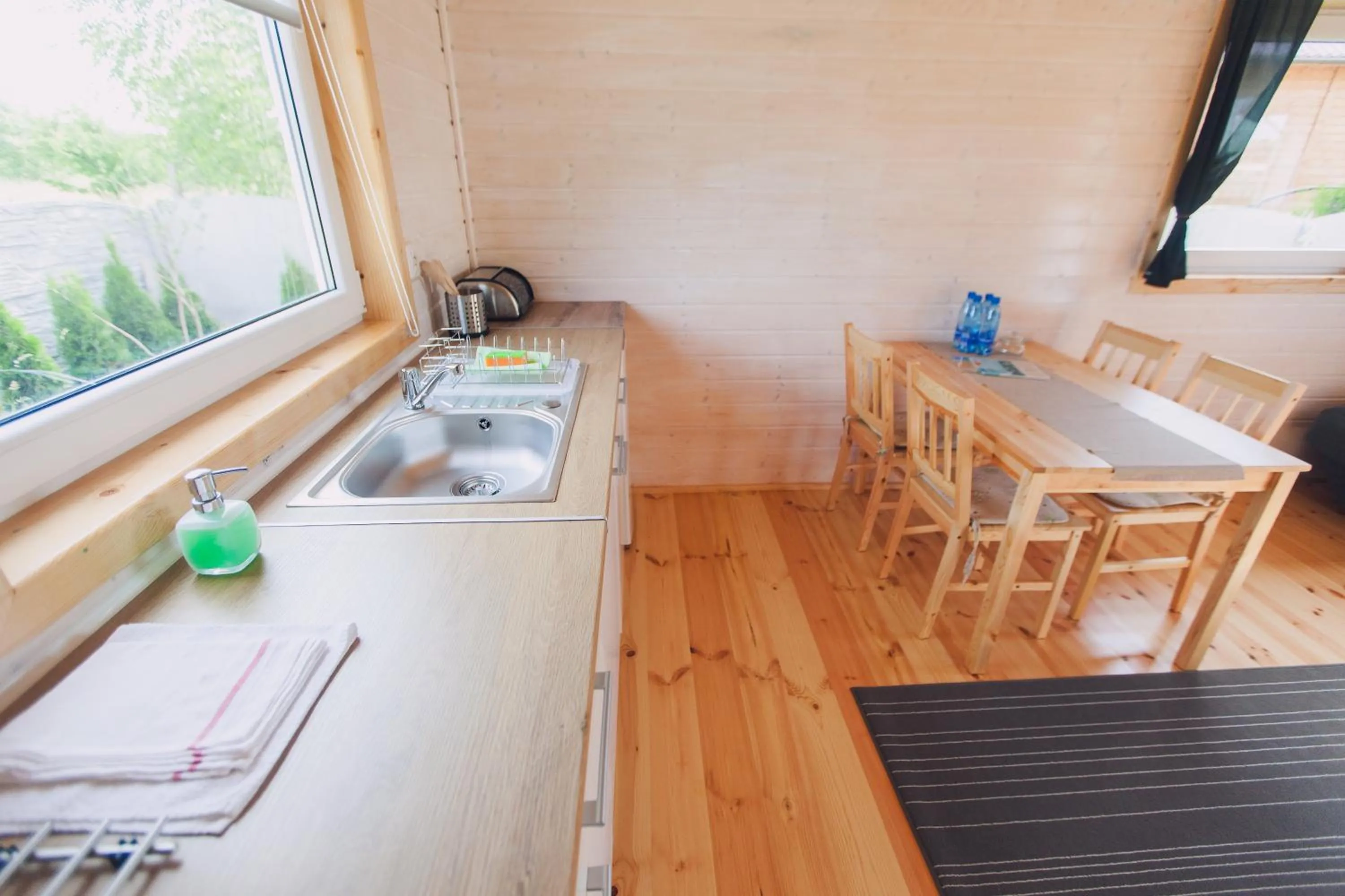 Kitchen or kitchenette in Domki Letniskowe Skandynawia