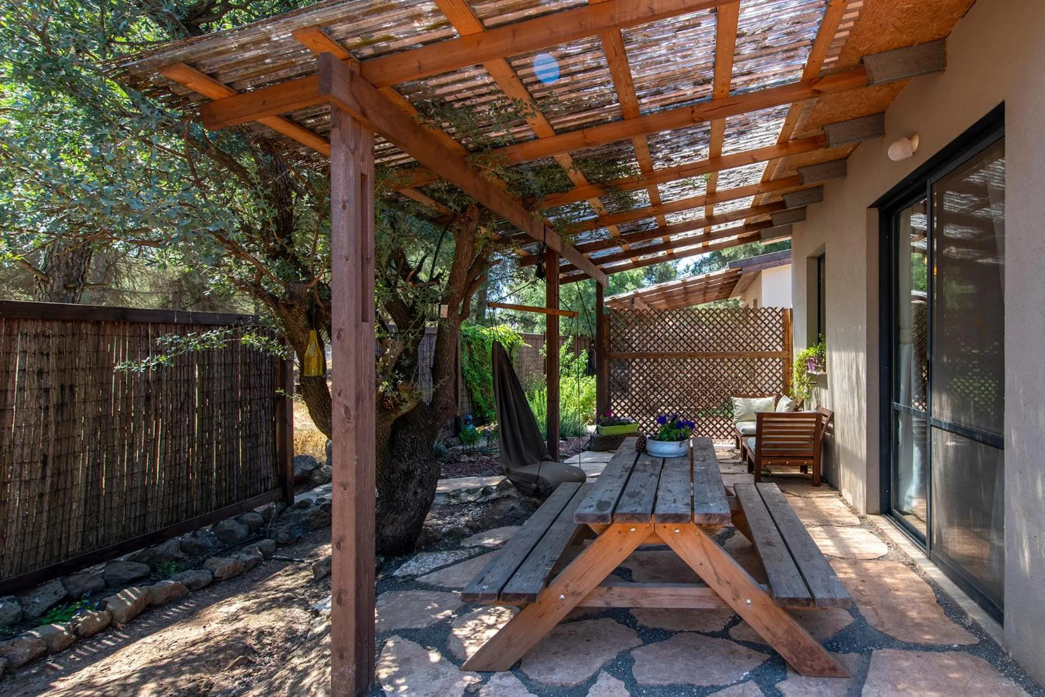 Gate Away B&B Units - המקום באל רום