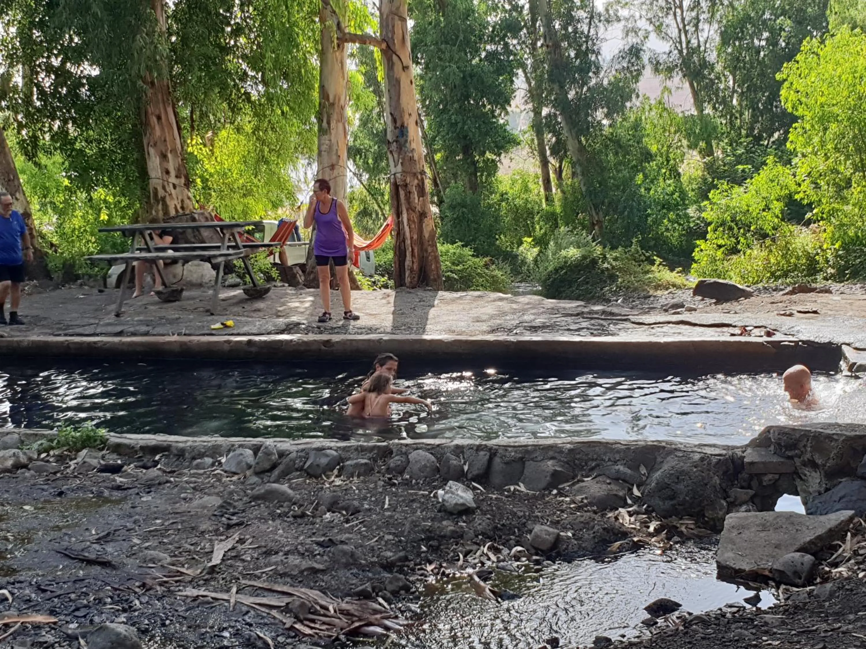children in Gate Away B&B Units - המקום באל רום