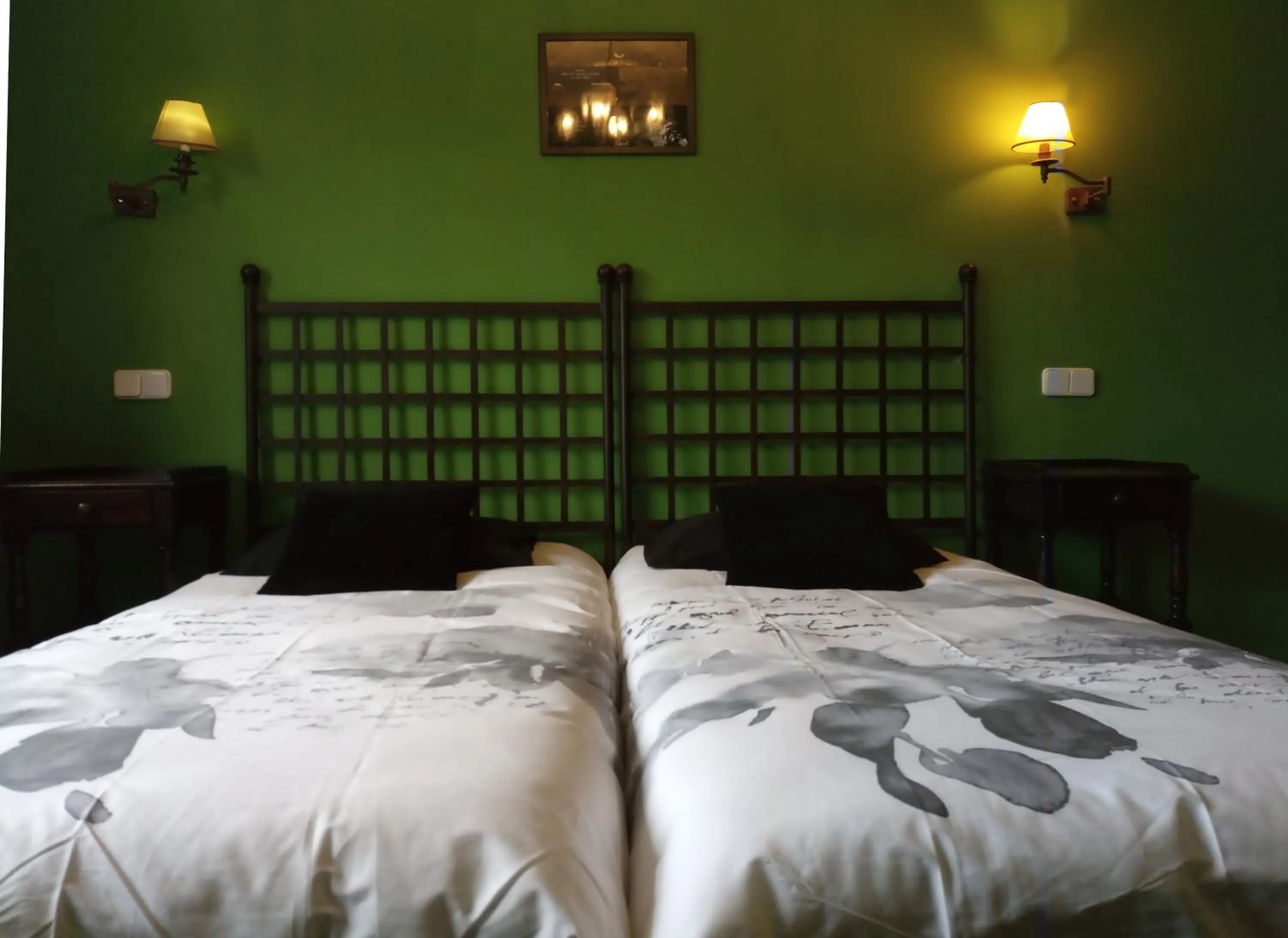 Bed in Hotel Rural La Pedriza Original