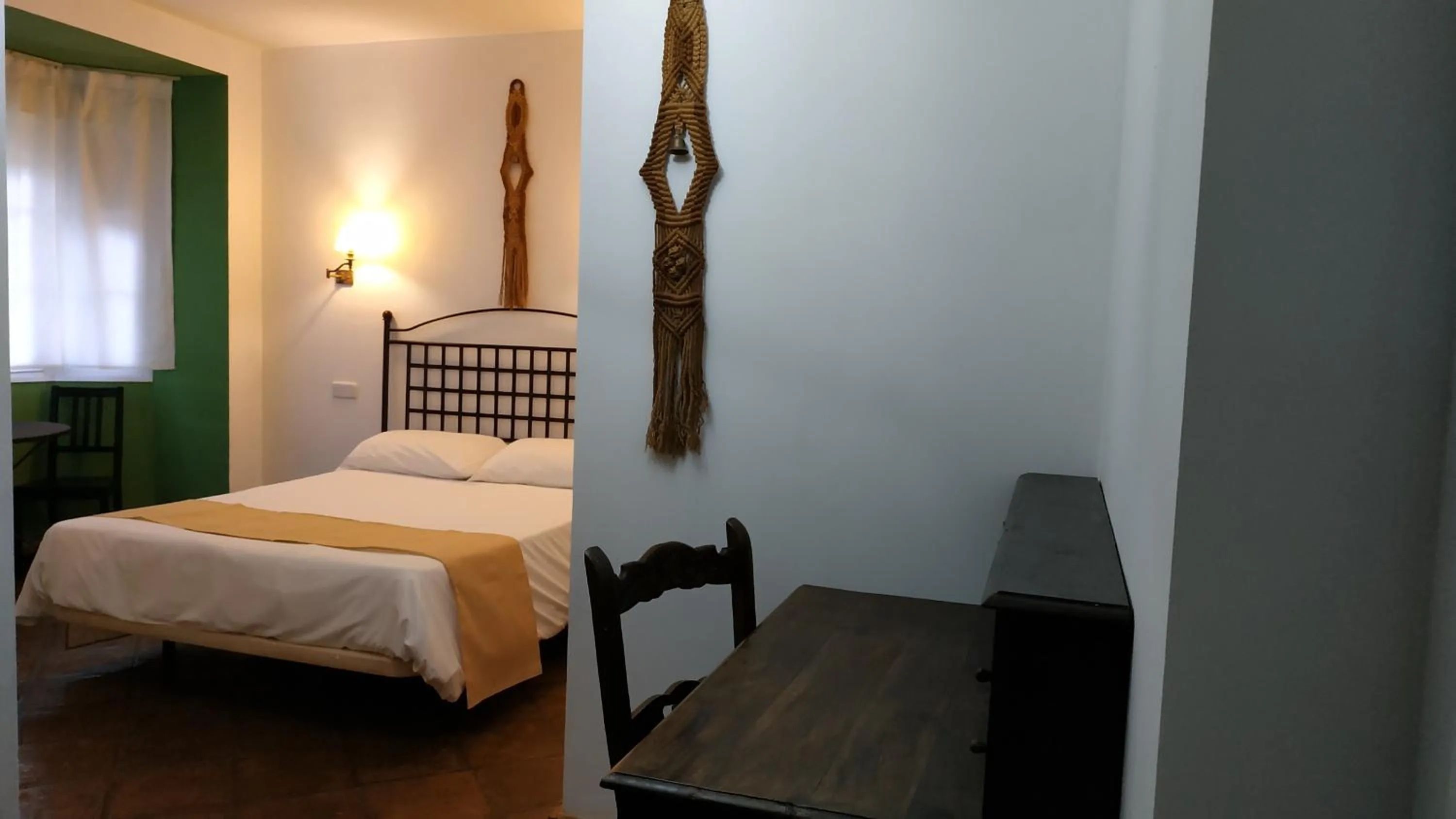 Bed in Hotel Rural La Pedriza Original