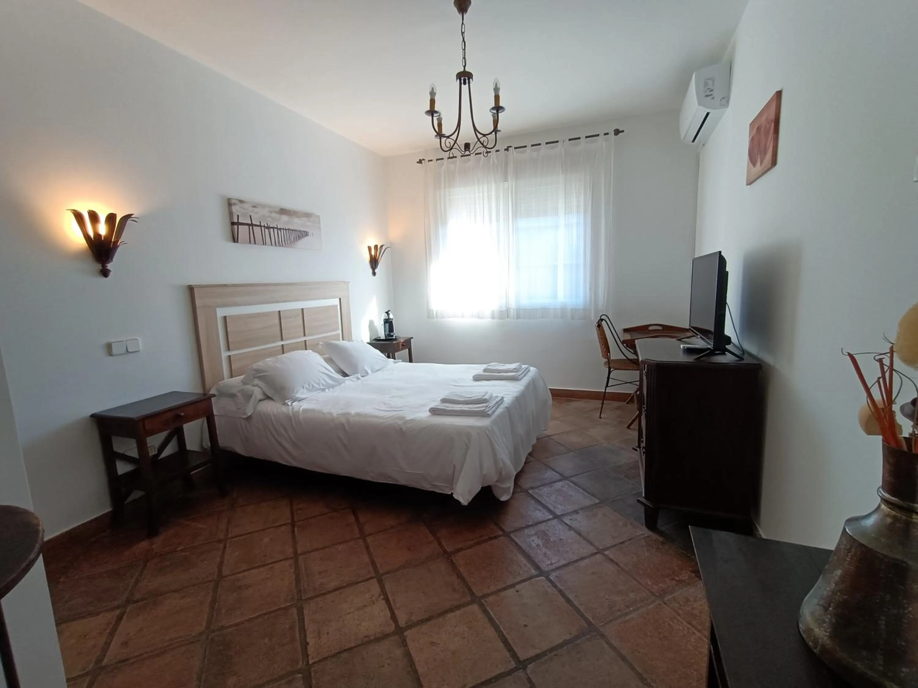 Bed in Hotel Rural La Pedriza Original