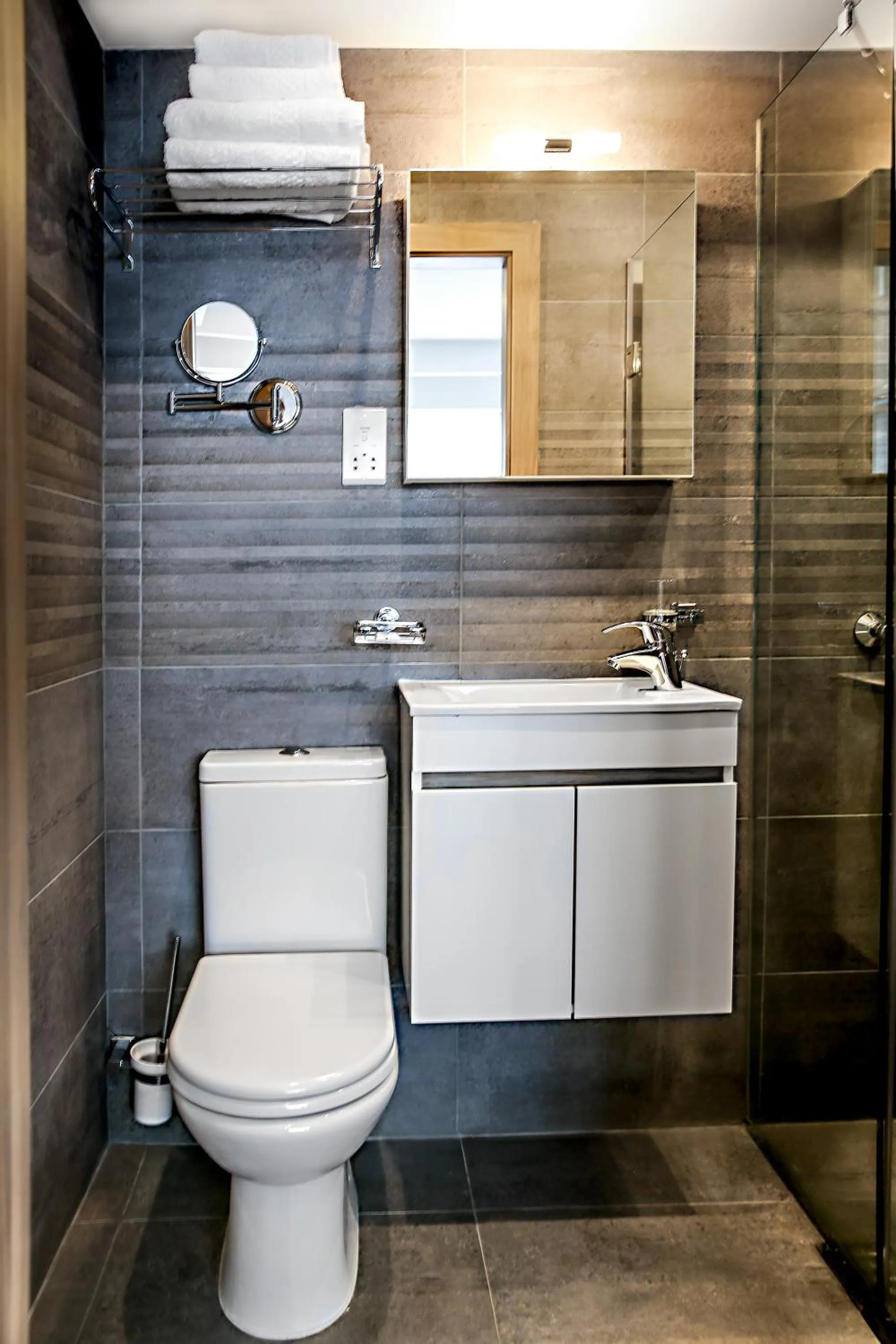 Bathroom in Pebbles Boutique Aparthotel