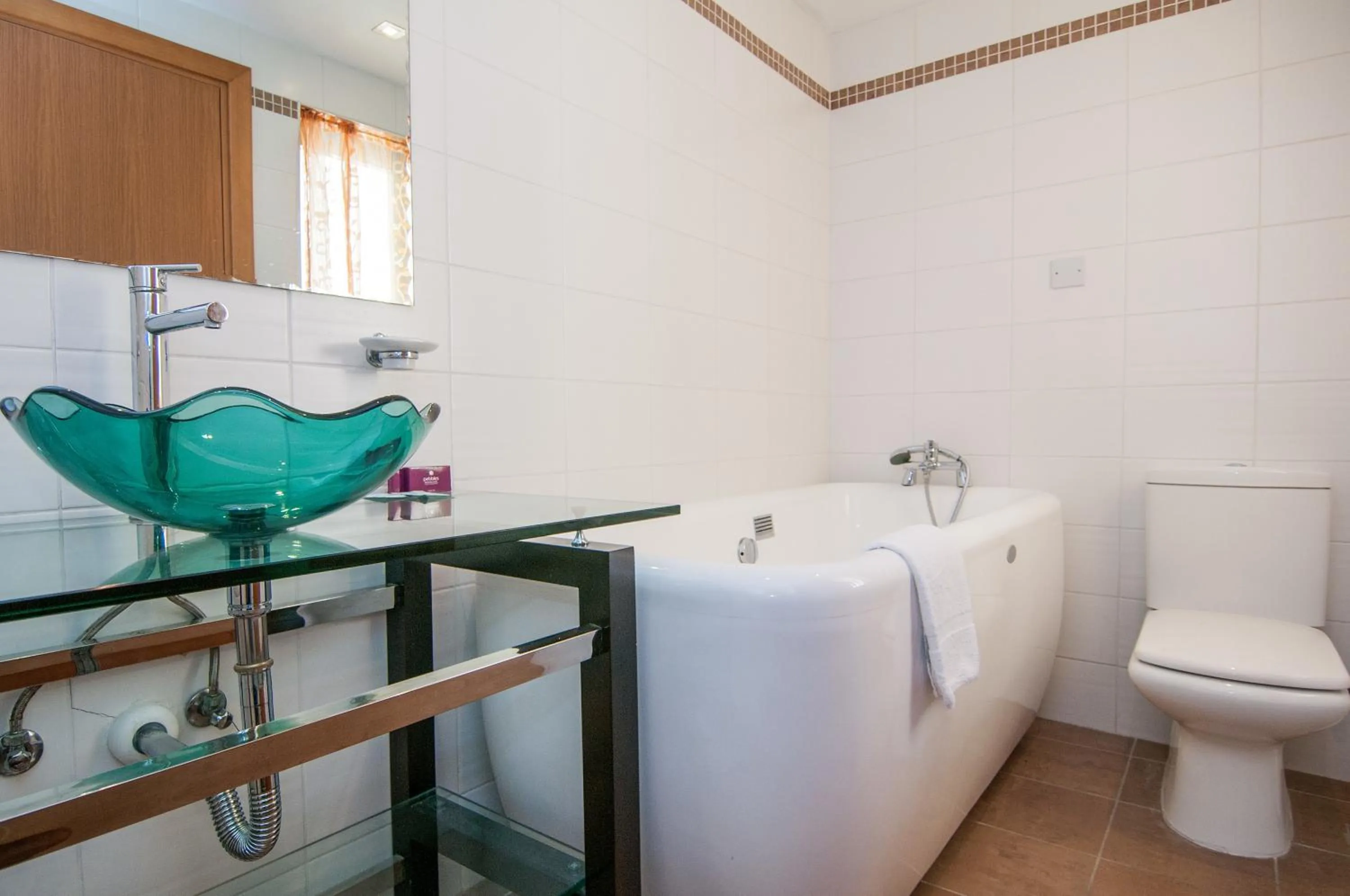 Bathroom in Pebbles Boutique Aparthotel