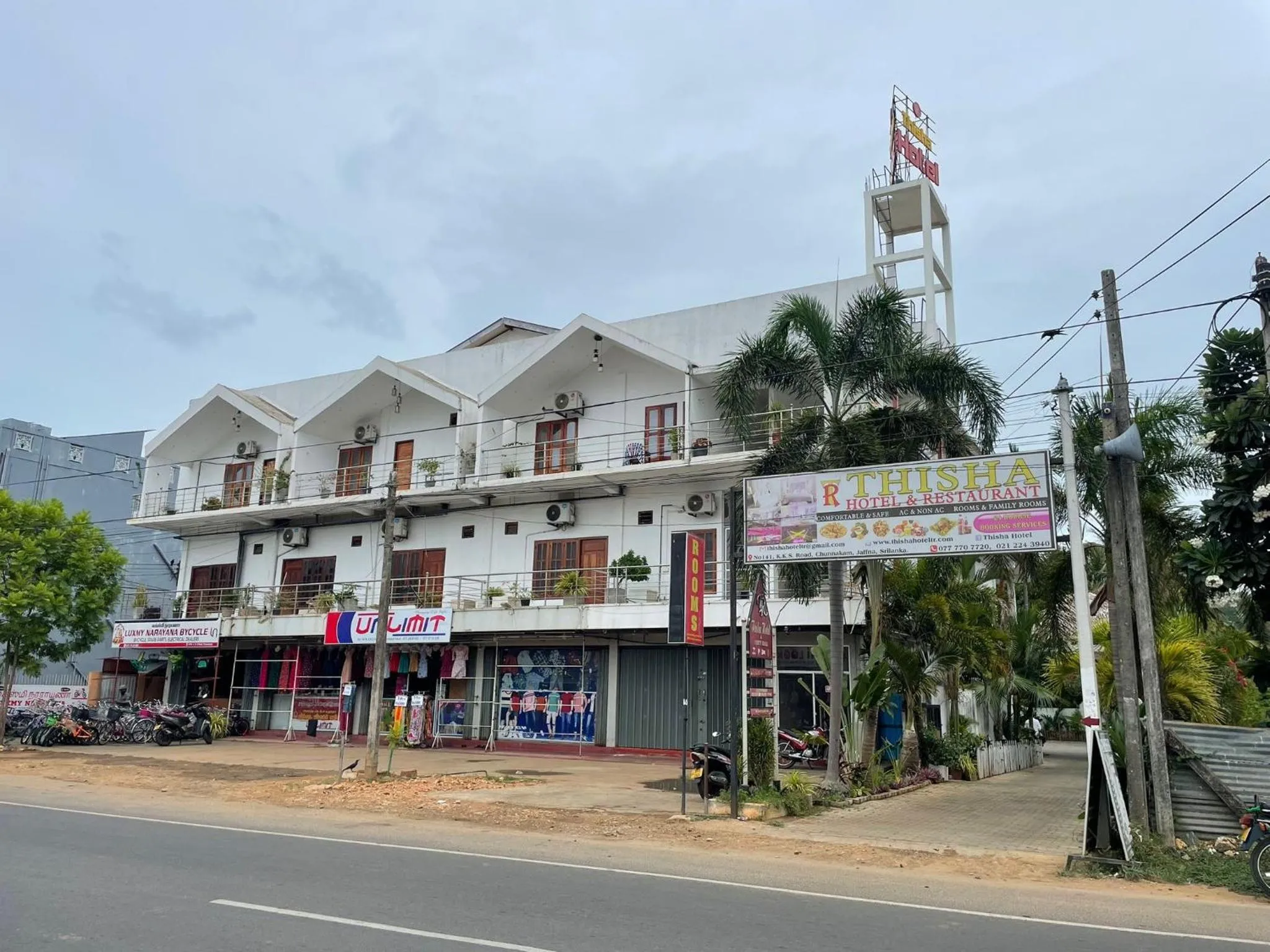 Property building in Thisha Hotel & Restaurant